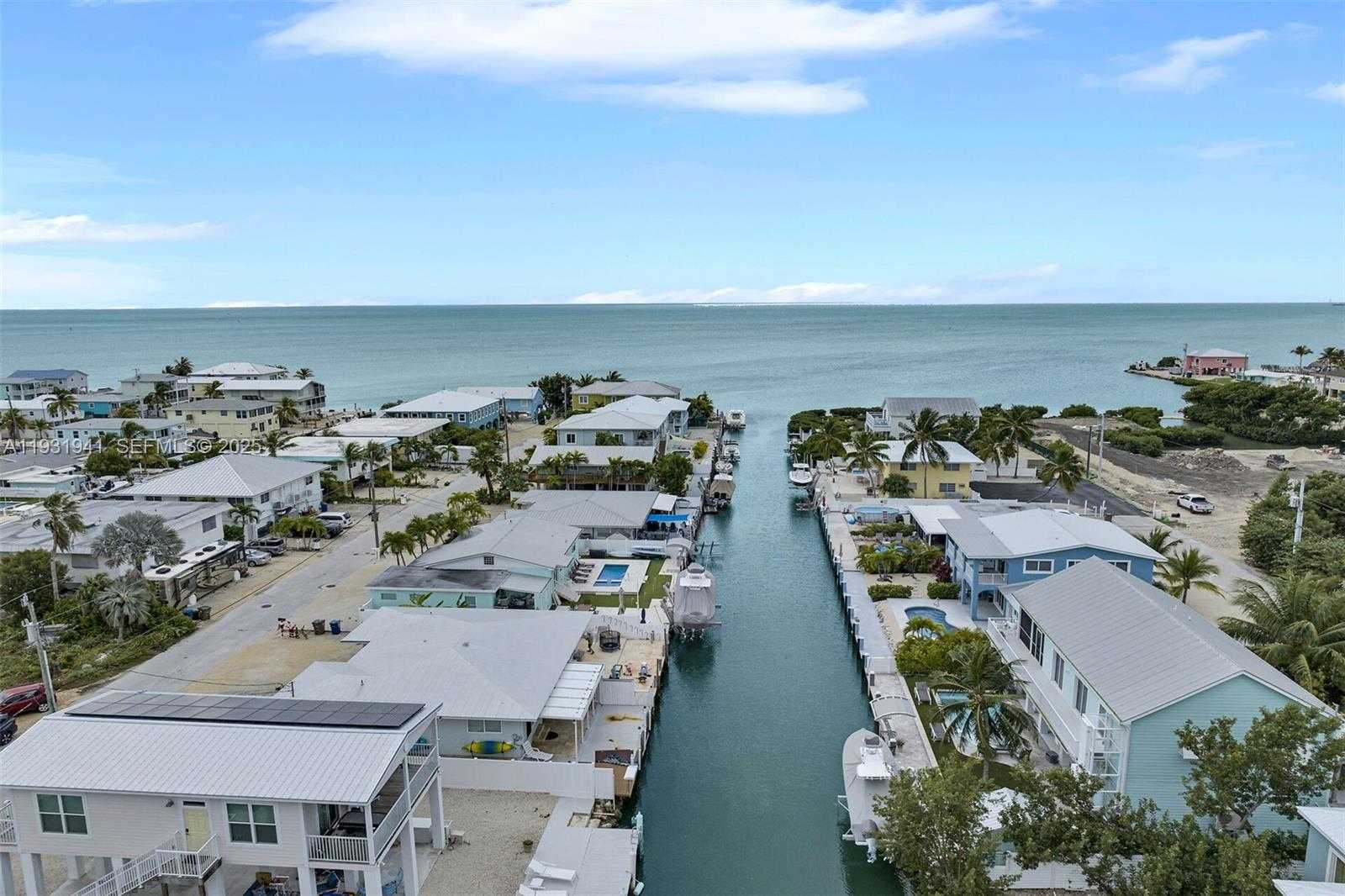 Small Image of 427 89TH STREET OCEAN, Marathon Number 32