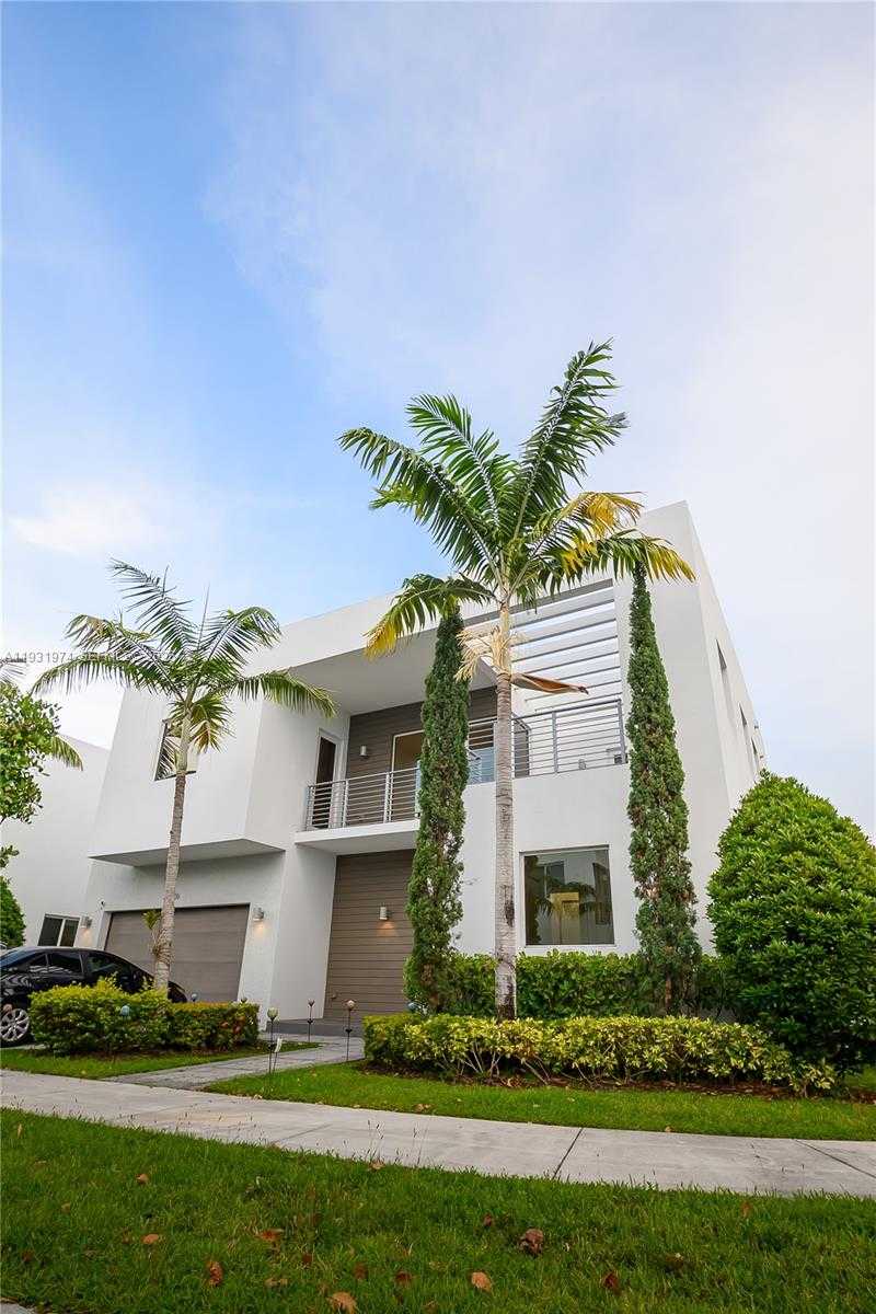 Small Image of 10126 NORTH WEST 76TH TER, Doral Number 43