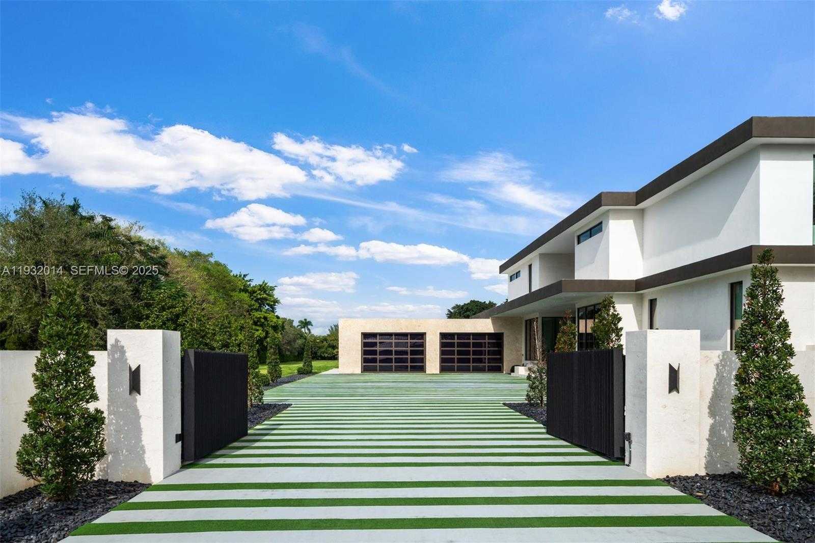 Small Image of 17841 SOUTH WEST 70TH PL, Southwest Ranches Number 14