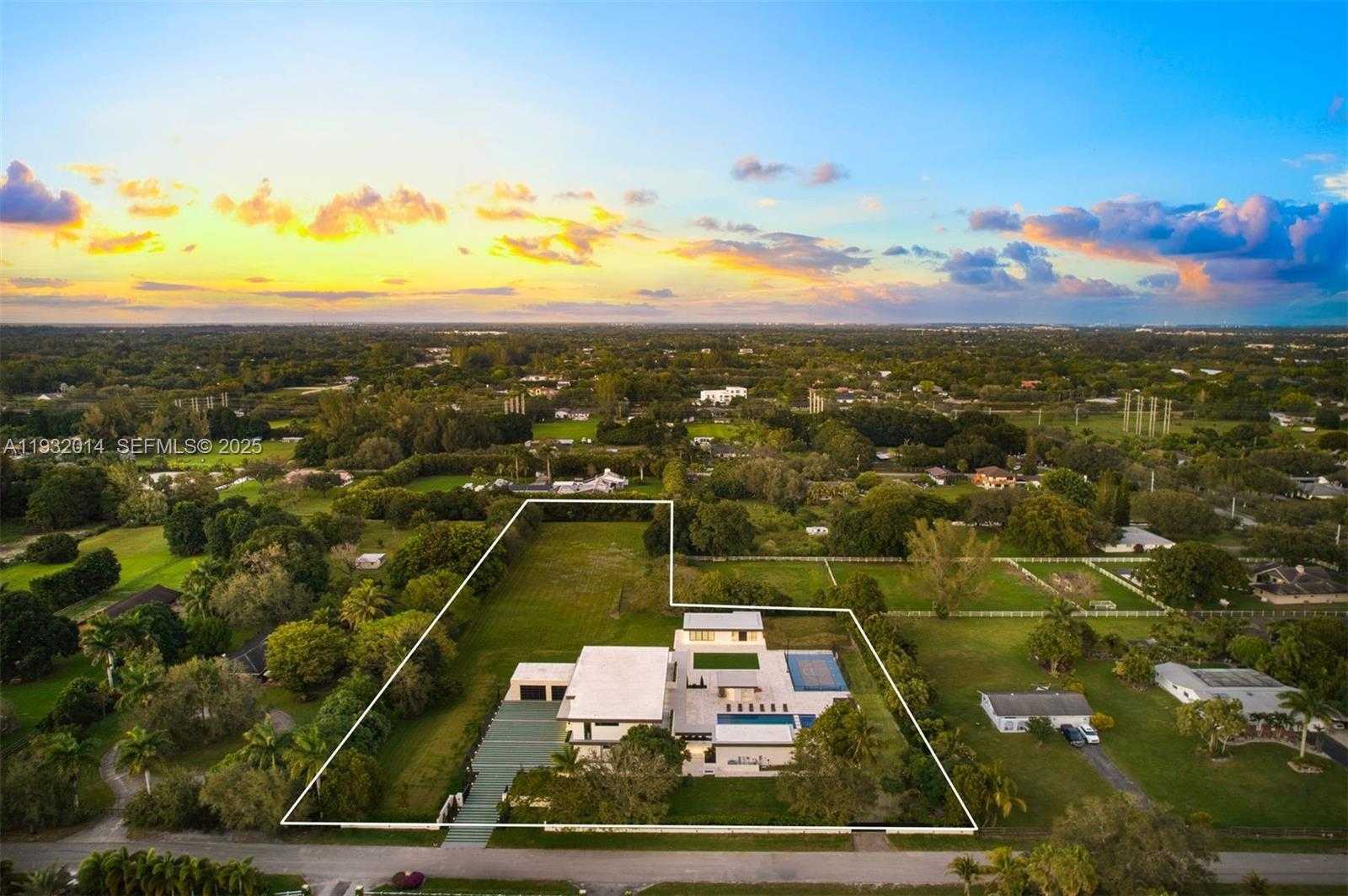 Small Image of 17841 SOUTH WEST 70TH PL, Southwest Ranches Number 6