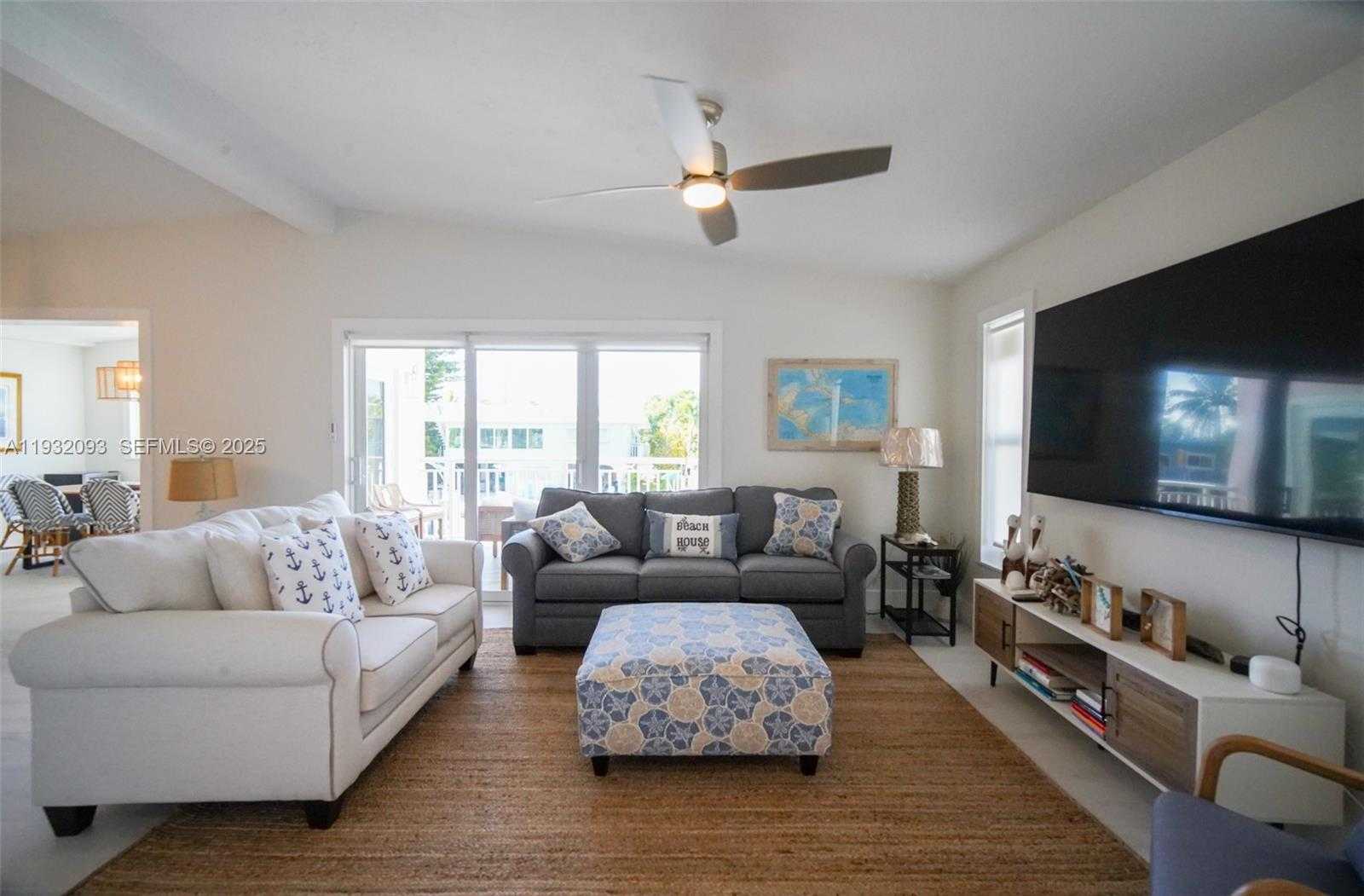 Small Image of 121 LISBON CT, Islamorada Number 11