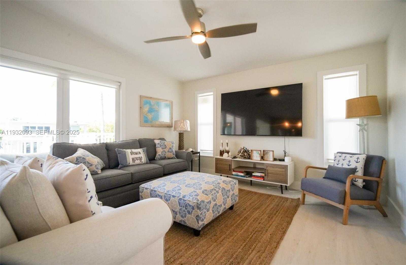 Small Image of 121 LISBON CT, Islamorada Number 16