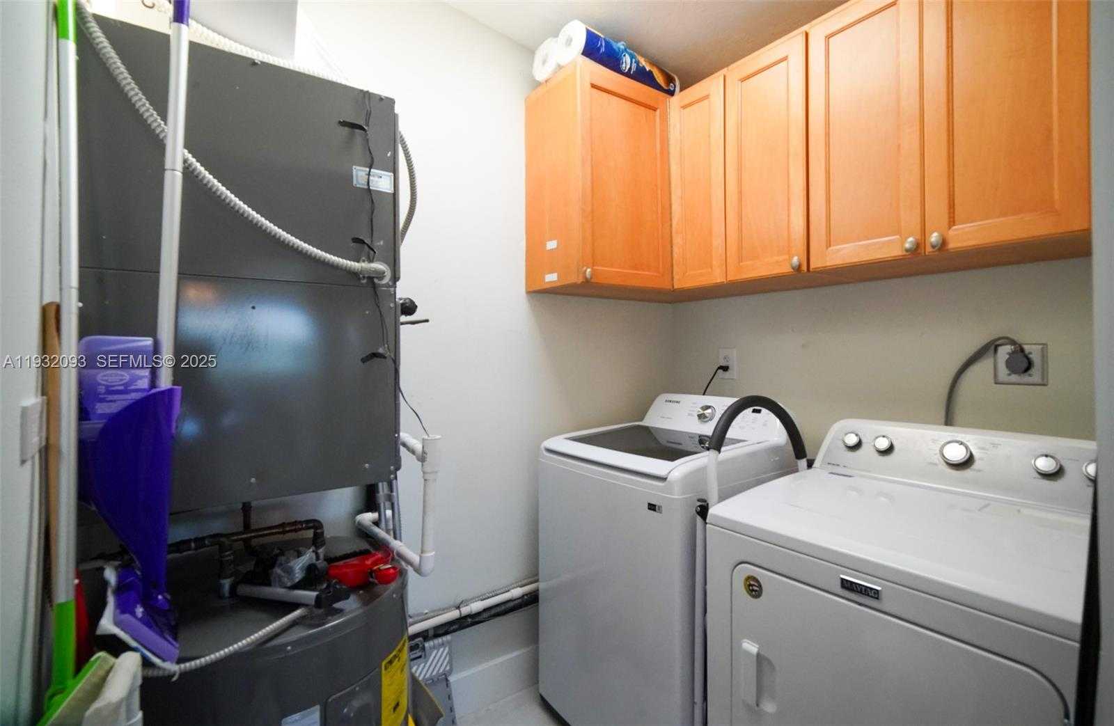 Small Image of 121 LISBON CT, Islamorada Number 17