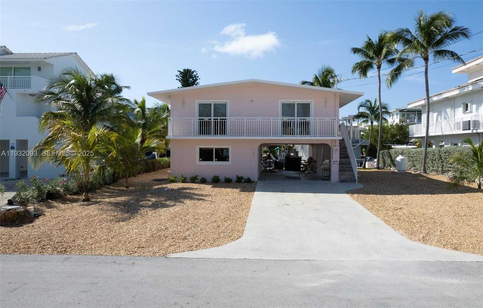 Small Image of 121 LISBON CT, Islamorada Number 2