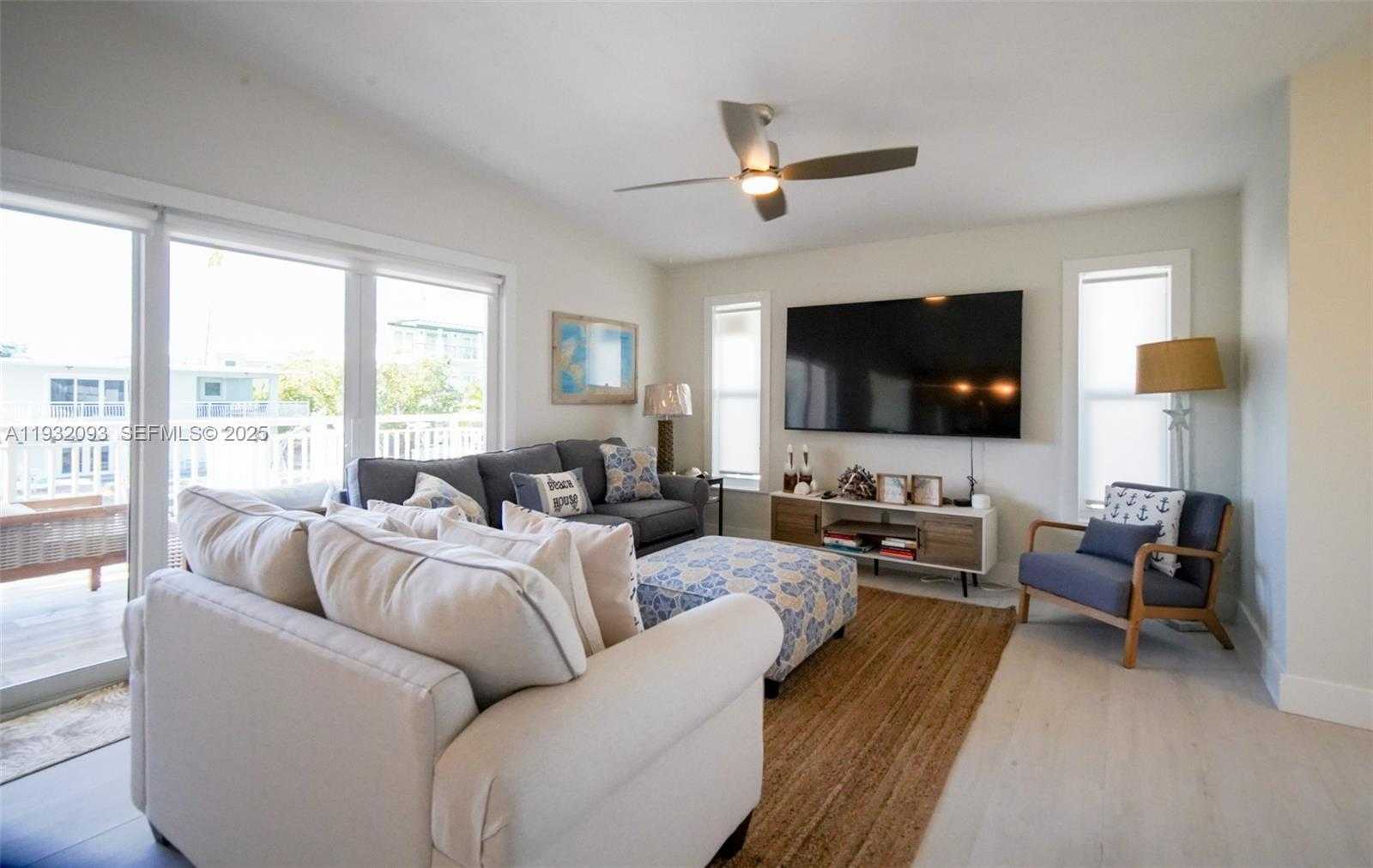 Small Image of 121 LISBON CT, Islamorada Number 9