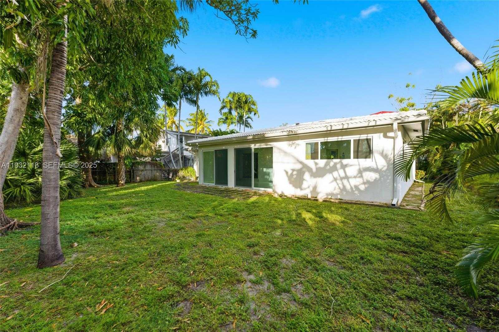 Small Image of 3497 NORTH EAST 20TH AVE, Oakland Park Number 25
