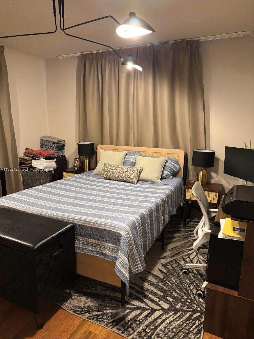 Small Image of 108 NORTH WEST 111TH ST, Miami Shores Number 12