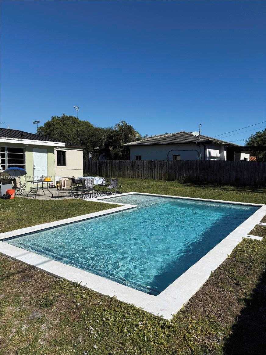 Small Image of 108 NORTH WEST 111TH ST, Miami Shores Number 17