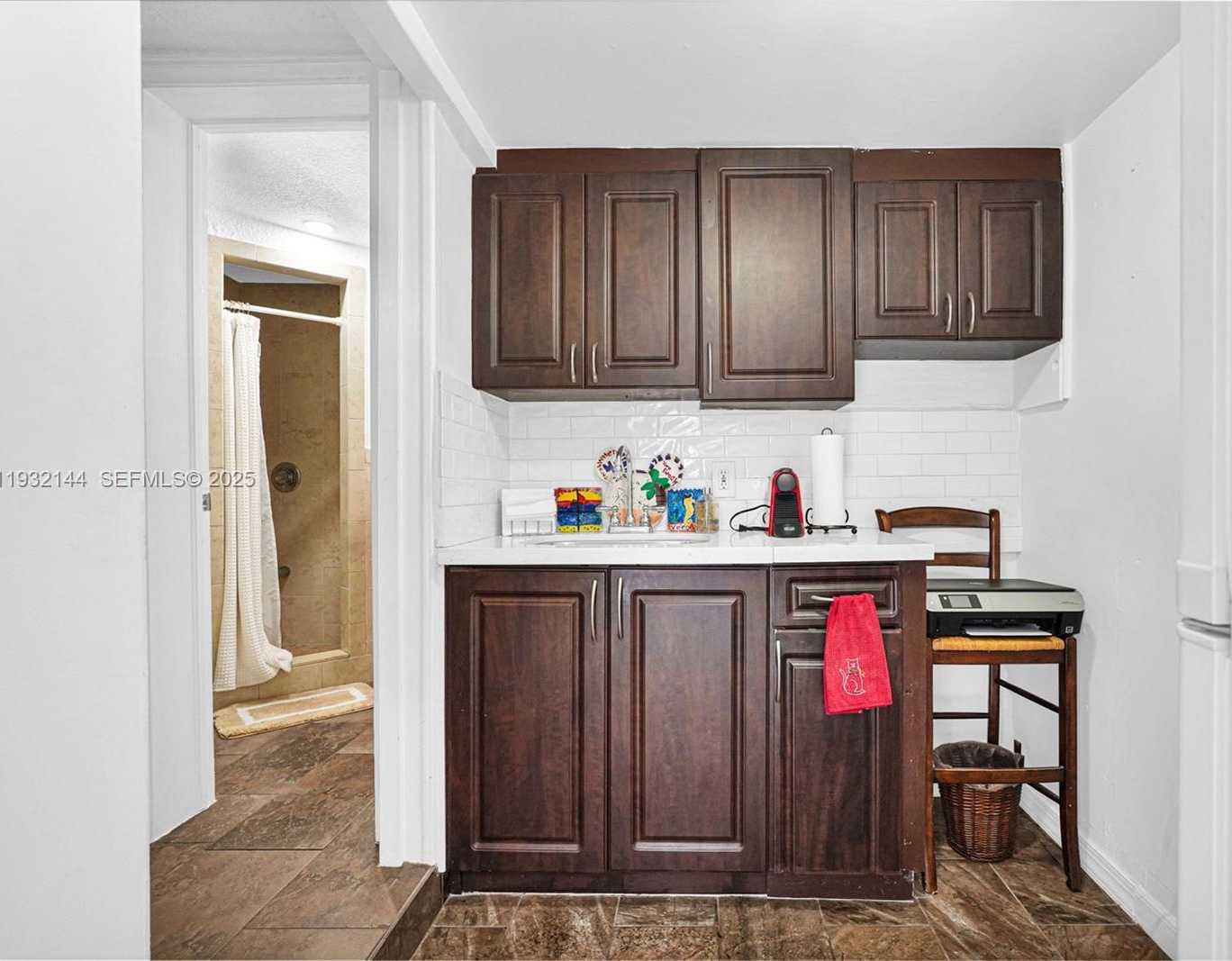 Small Image of 6266 SOUTH WEST 42ND ST, South Miami Number 26