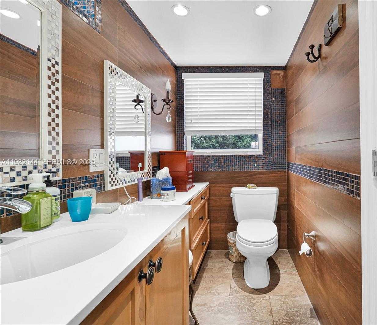 Small Image of 6266 SOUTH WEST 42ND ST, South Miami Number 43