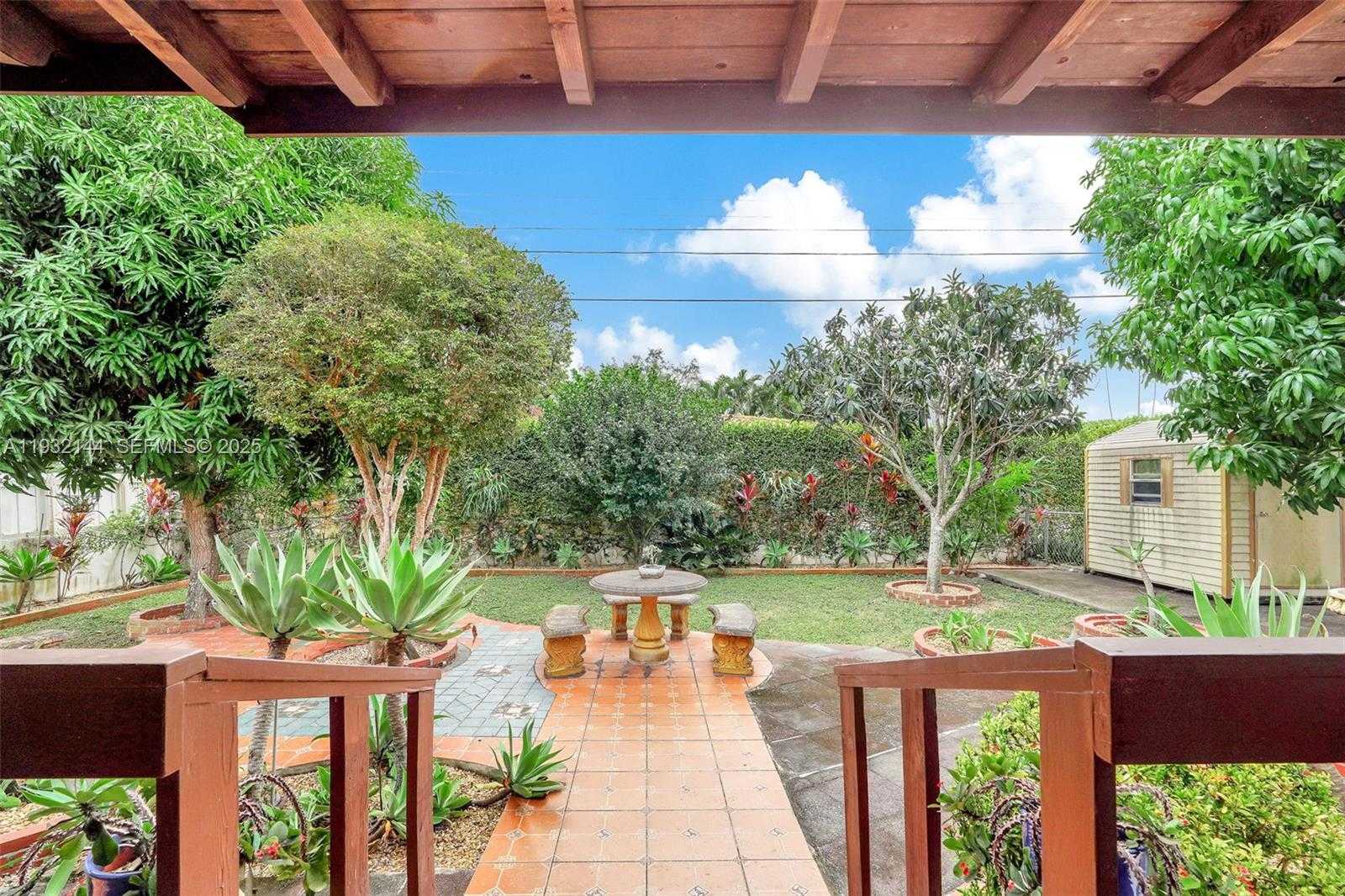 Small Image of 6266 SOUTH WEST 42ND ST, South Miami Number 51