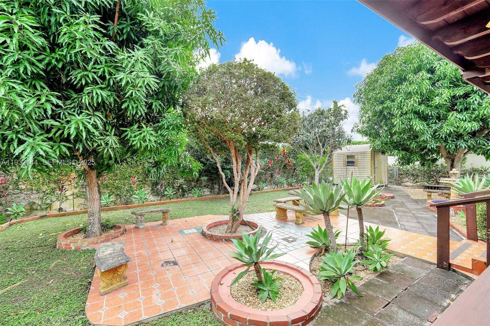 Small Image of 6266 SOUTH WEST 42ND ST, South Miami Number 55