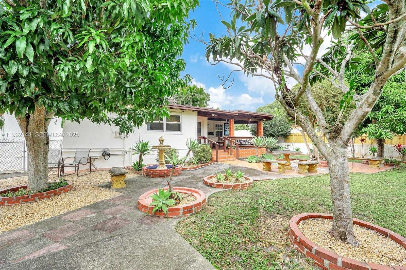 Small Image of 6266 SOUTH WEST 42ND ST, South Miami Number 58