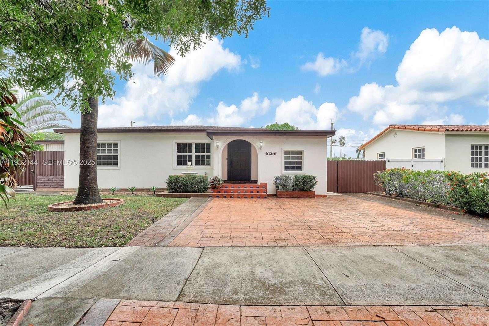 Small Image of 6266 SOUTH WEST 42ND ST, South Miami Number 68