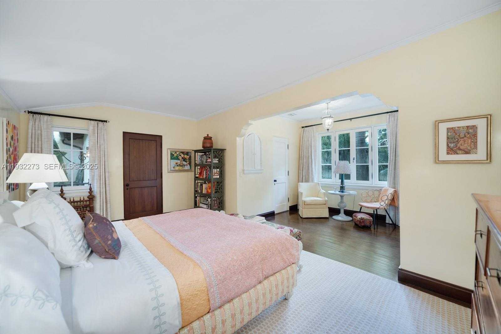 Small Image of 3467 NORTH MOORINGS WAY, Miami Number 14