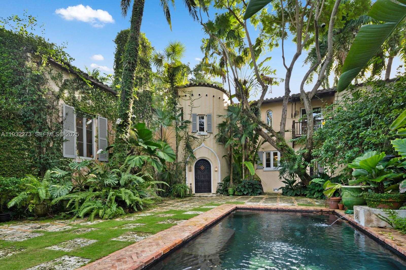 Small Image of 3467 NORTH MOORINGS WAY, Miami Number 21