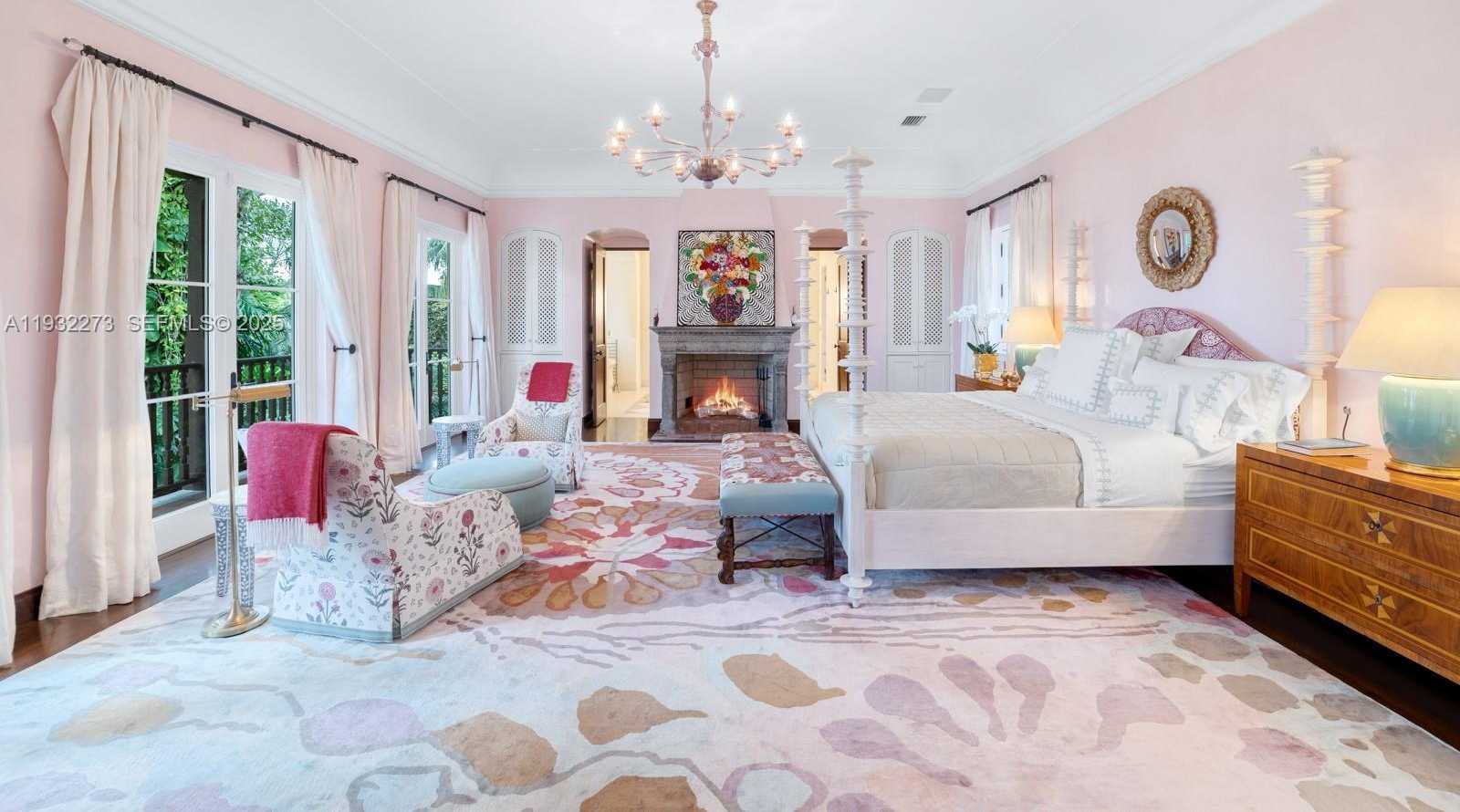 Small Image of 3467 NORTH MOORINGS WAY, Miami Number 7