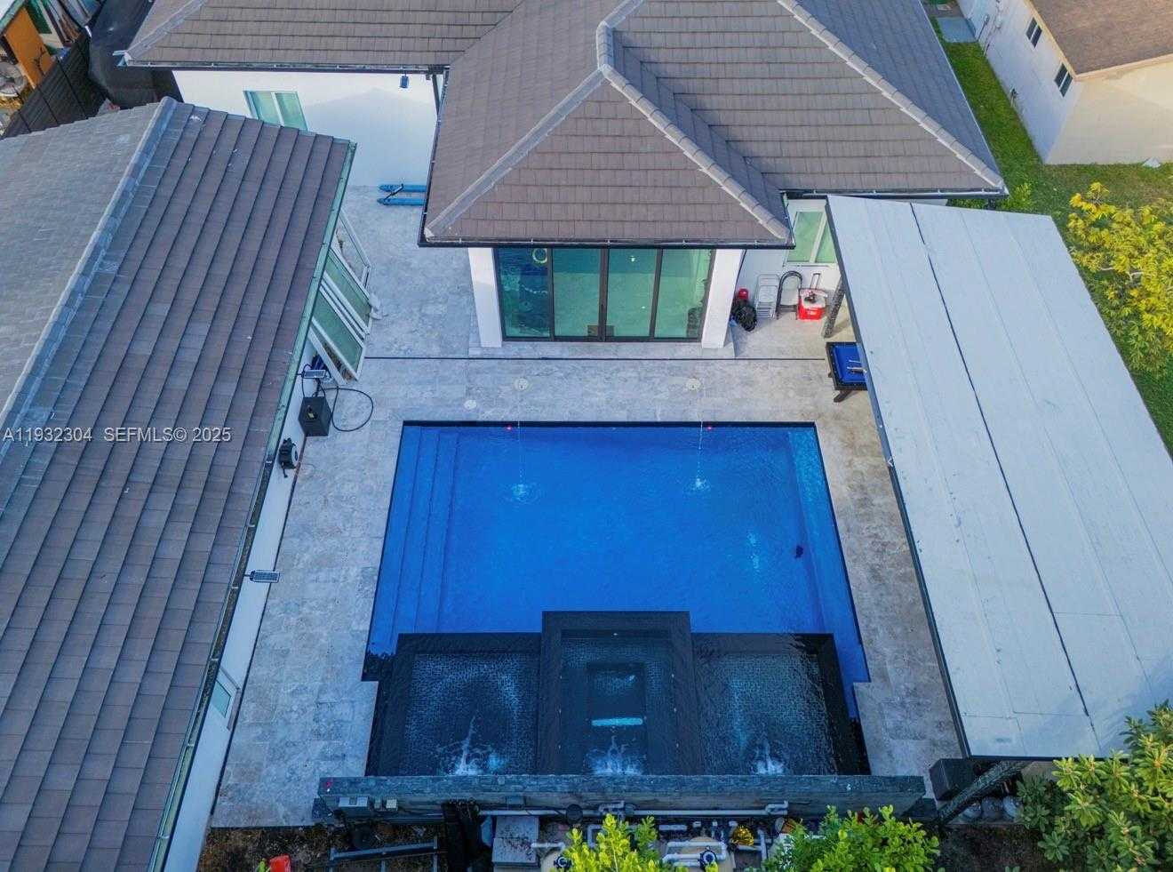 Small Image of 10850 SOUTH WEST 32ND ST, Miami Number 12