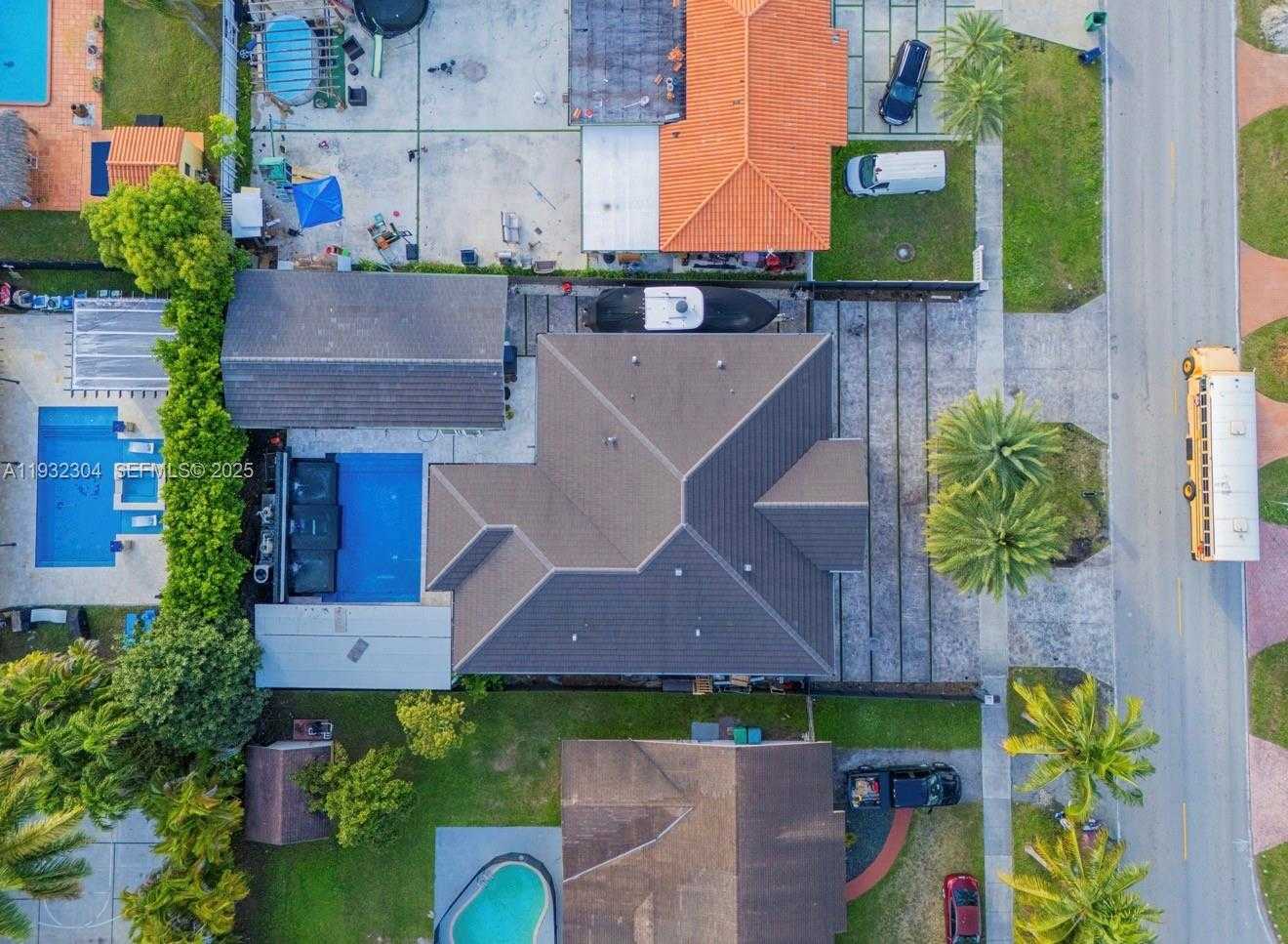 Small Image of 10850 SOUTH WEST 32ND ST, Miami Number 13