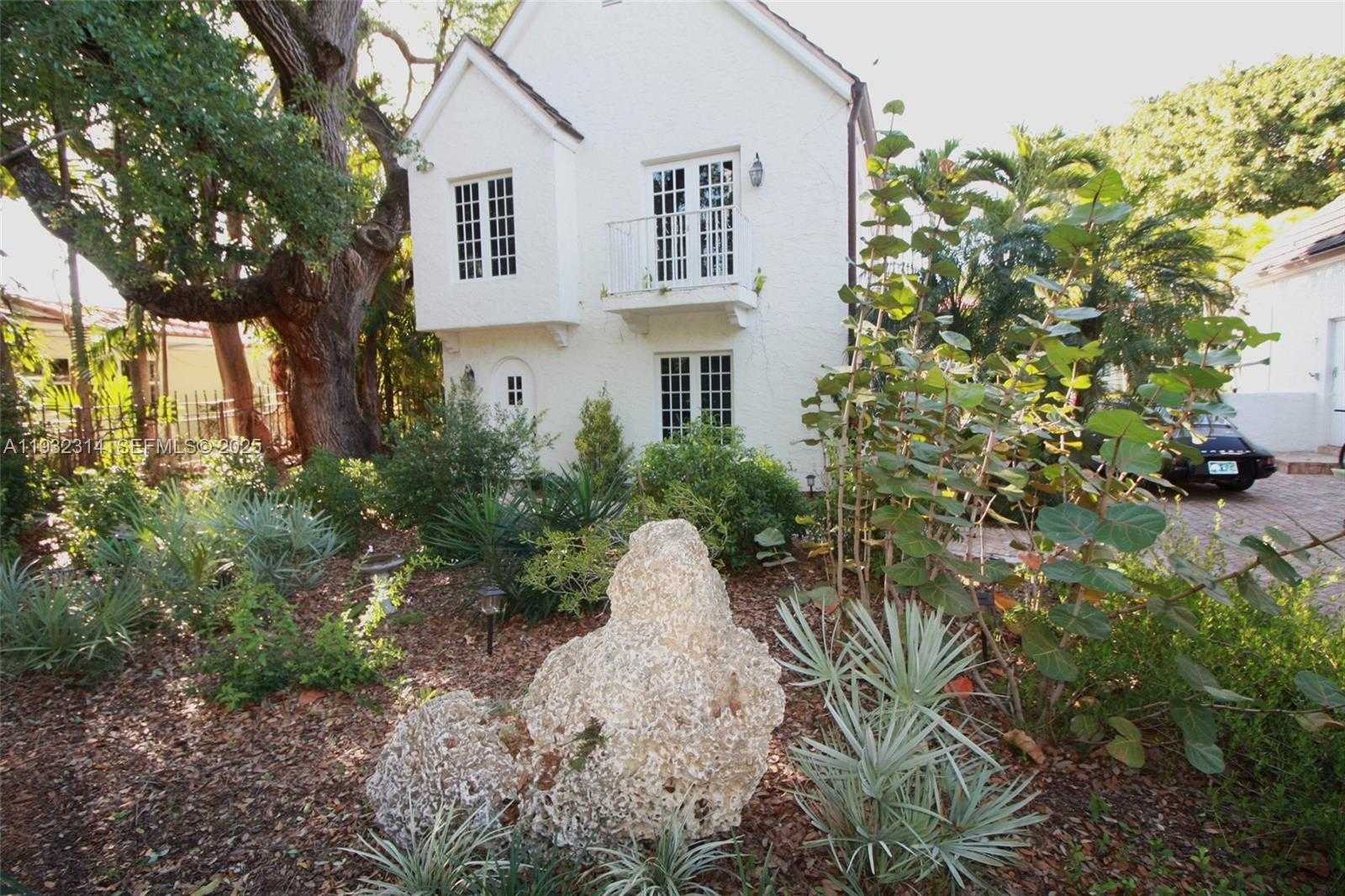 Small Image of 6750 GRANADA BLVD, Coral Gables Number 31