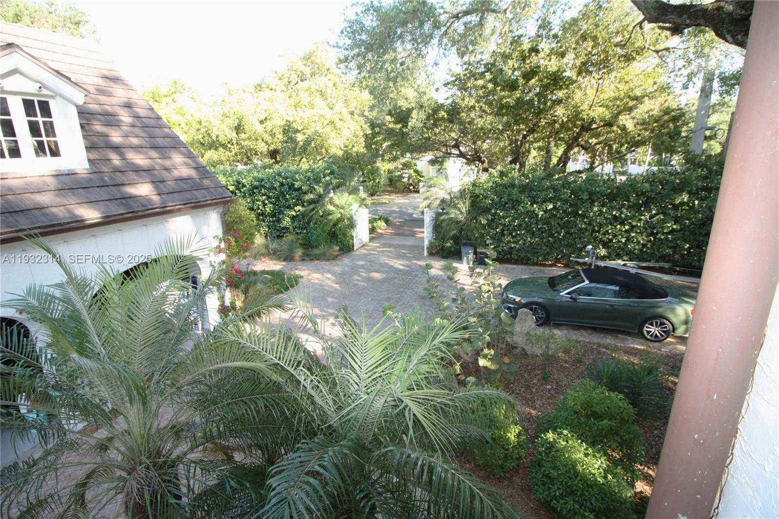 Small Image of 6750 GRANADA BLVD, Coral Gables Number 33