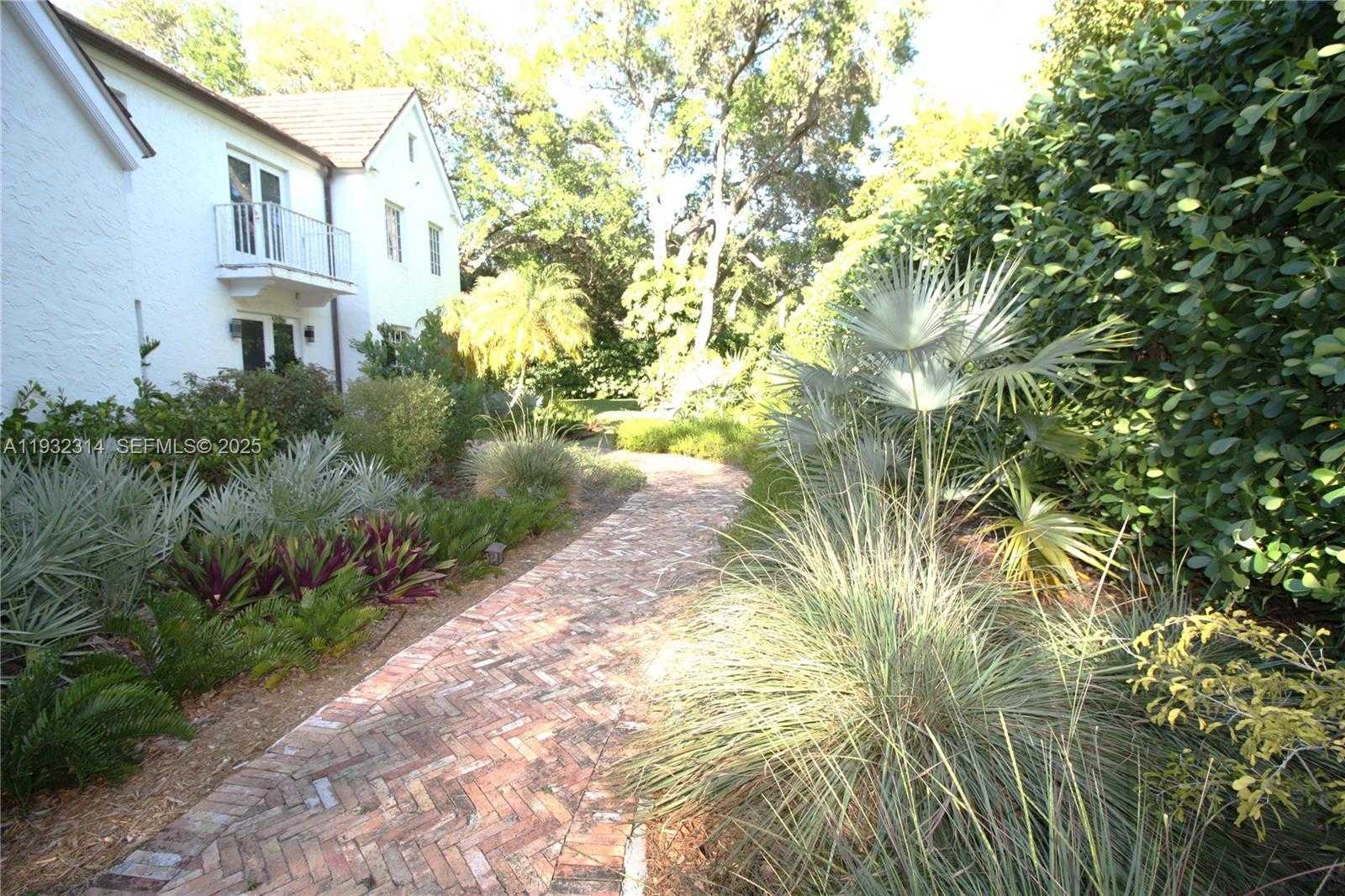 Small Image of 6750 GRANADA BLVD, Coral Gables Number 42