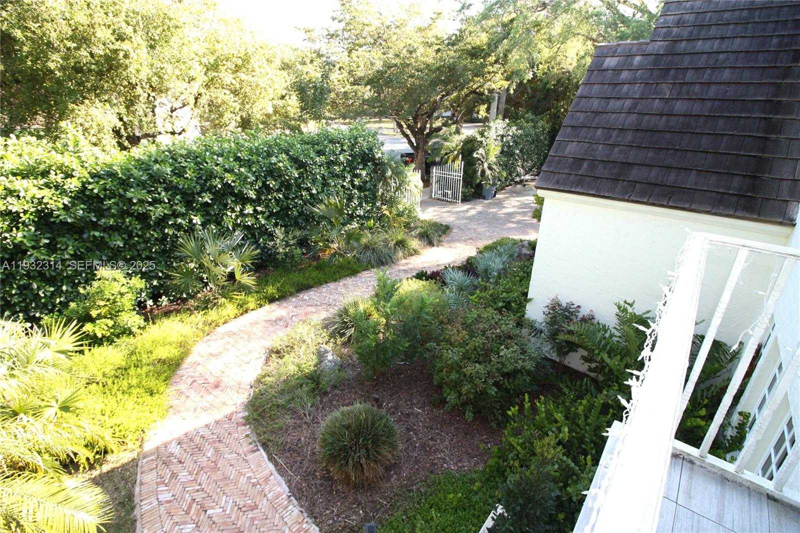 Small Image of 6750 GRANADA BLVD, Coral Gables Number 47