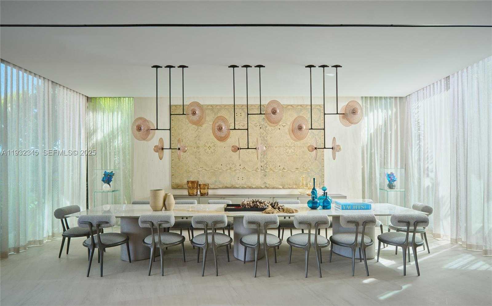 Small Image of 1413 NORTH VENETIAN WAY, Miami Number 12