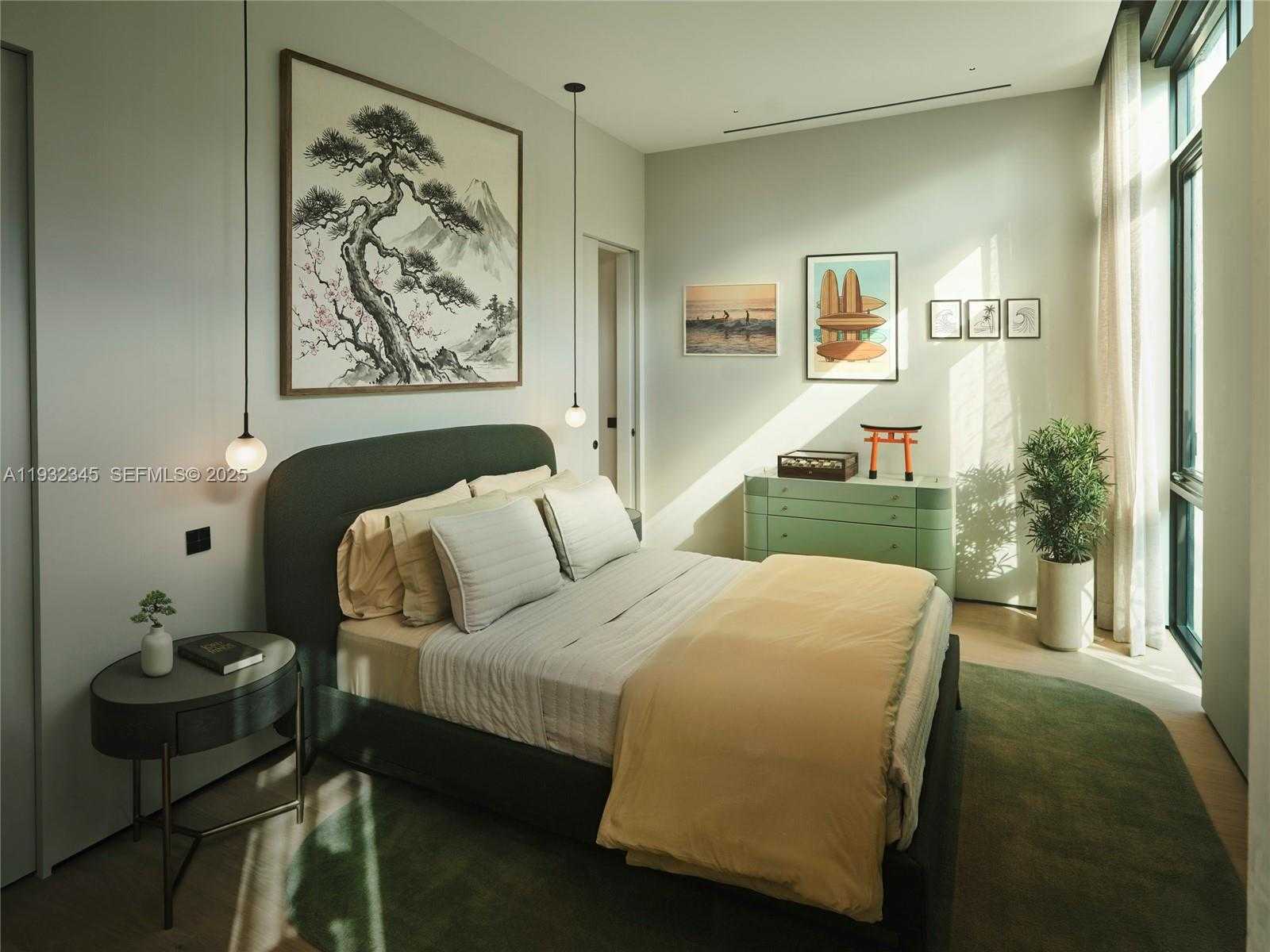 Small Image of 1413 NORTH VENETIAN WAY, Miami Number 29