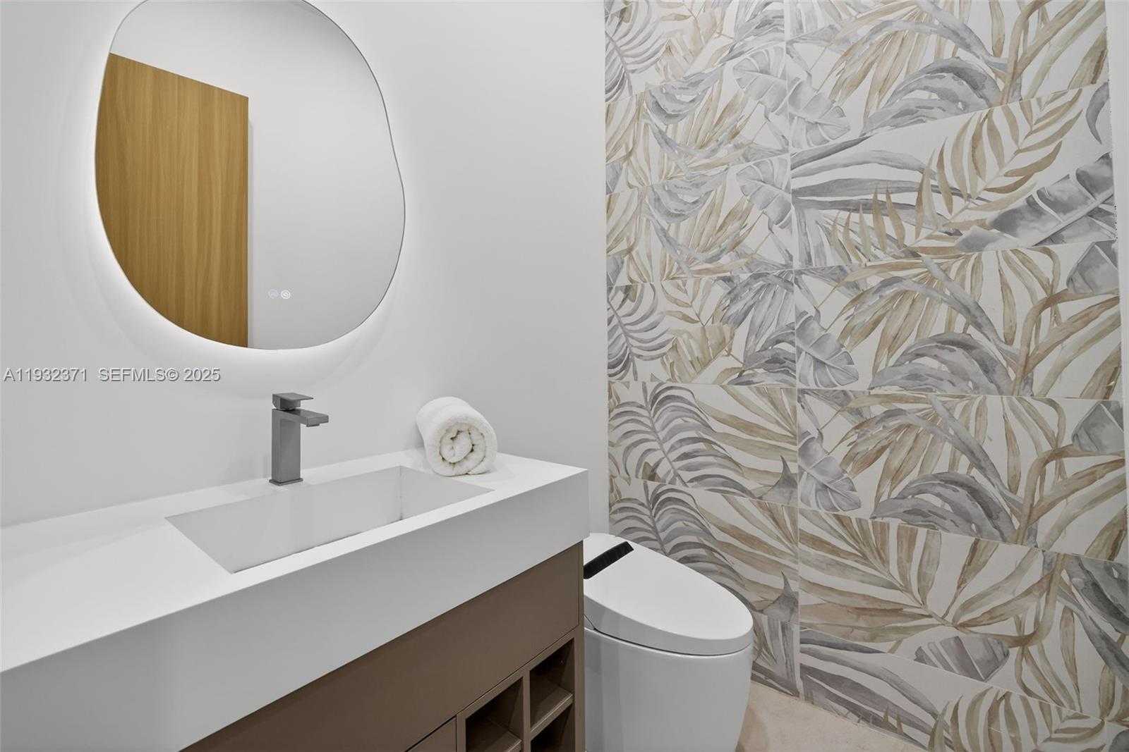 Small Image of 1013 SOUTH EAST 9TH ST, Fort Lauderdale Number 15