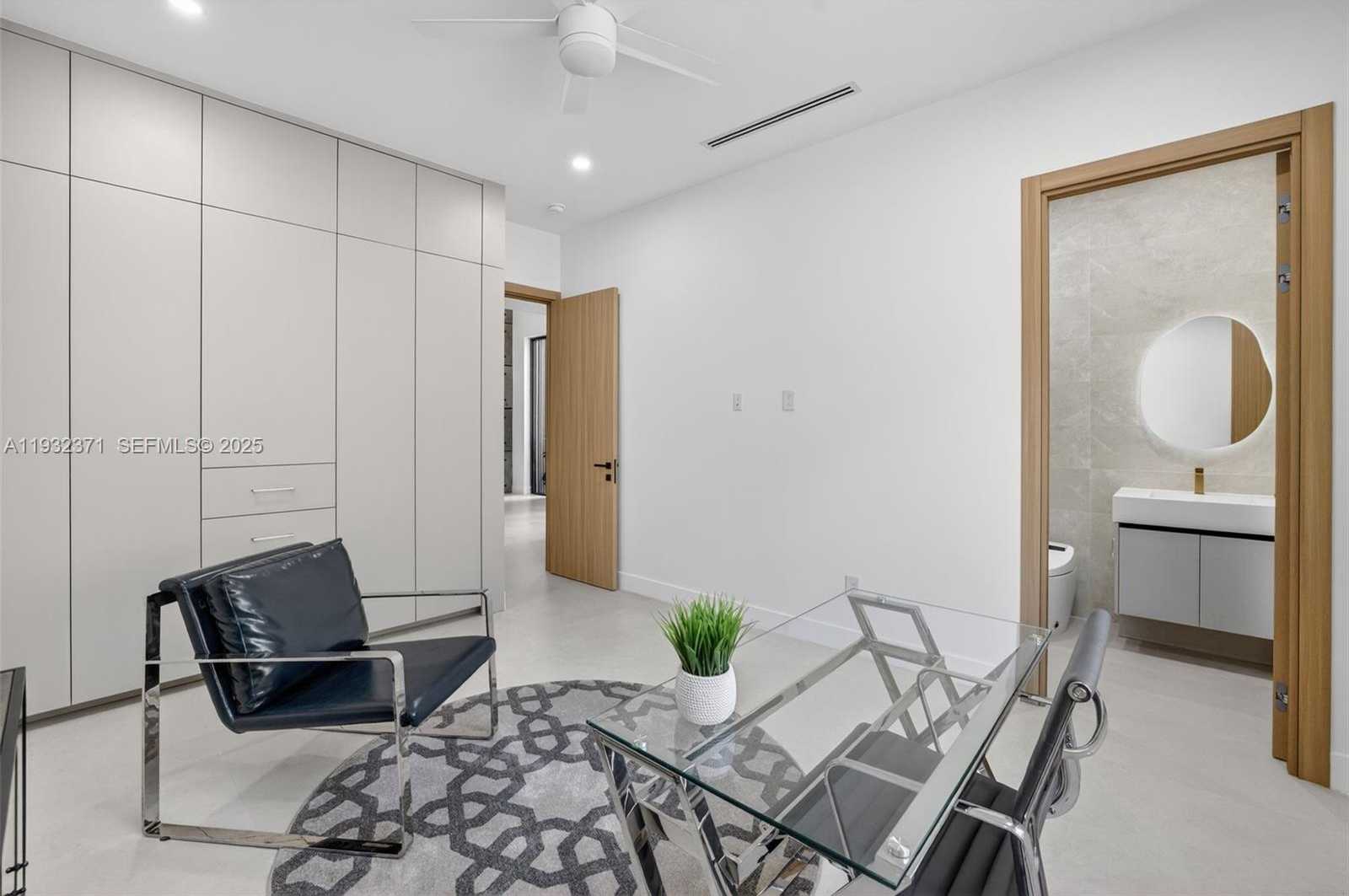 Small Image of 1013 SOUTH EAST 9TH ST, Fort Lauderdale Number 16