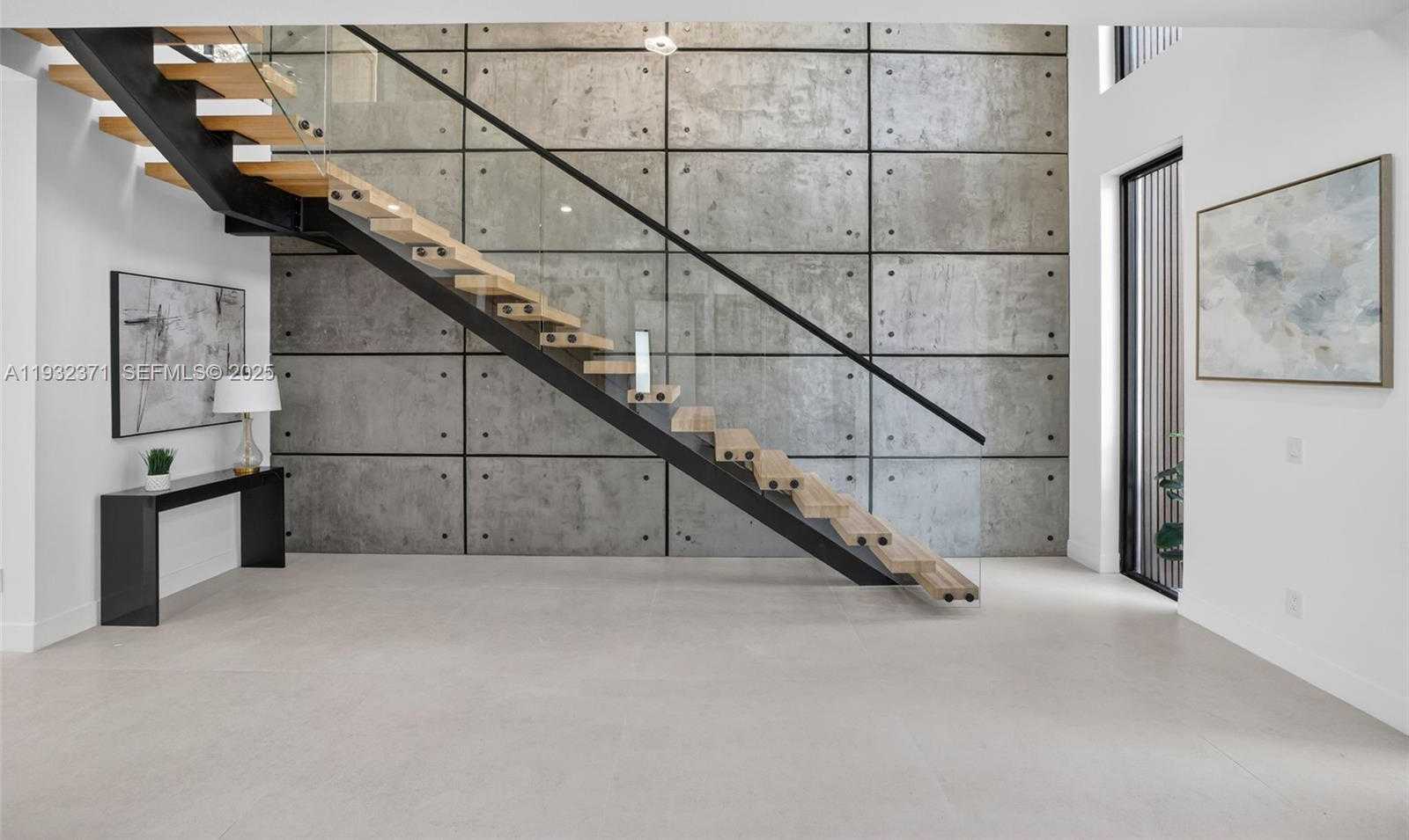 Small Image of 1013 SOUTH EAST 9TH ST, Fort Lauderdale Number 19