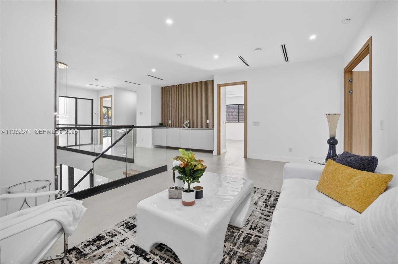 Small Image of 1013 SOUTH EAST 9TH ST, Fort Lauderdale Number 22