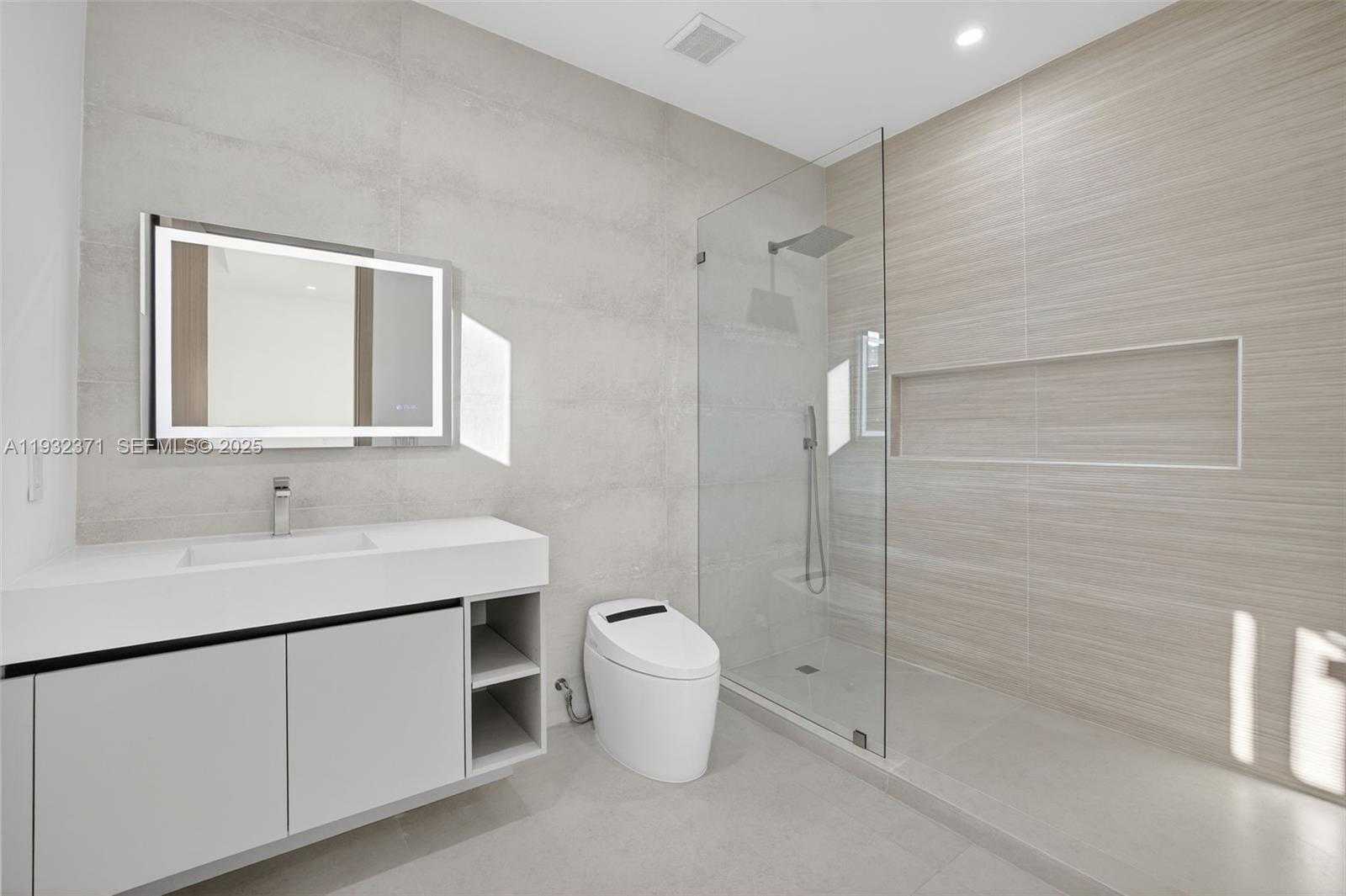 Small Image of 1013 SOUTH EAST 9TH ST, Fort Lauderdale Number 34