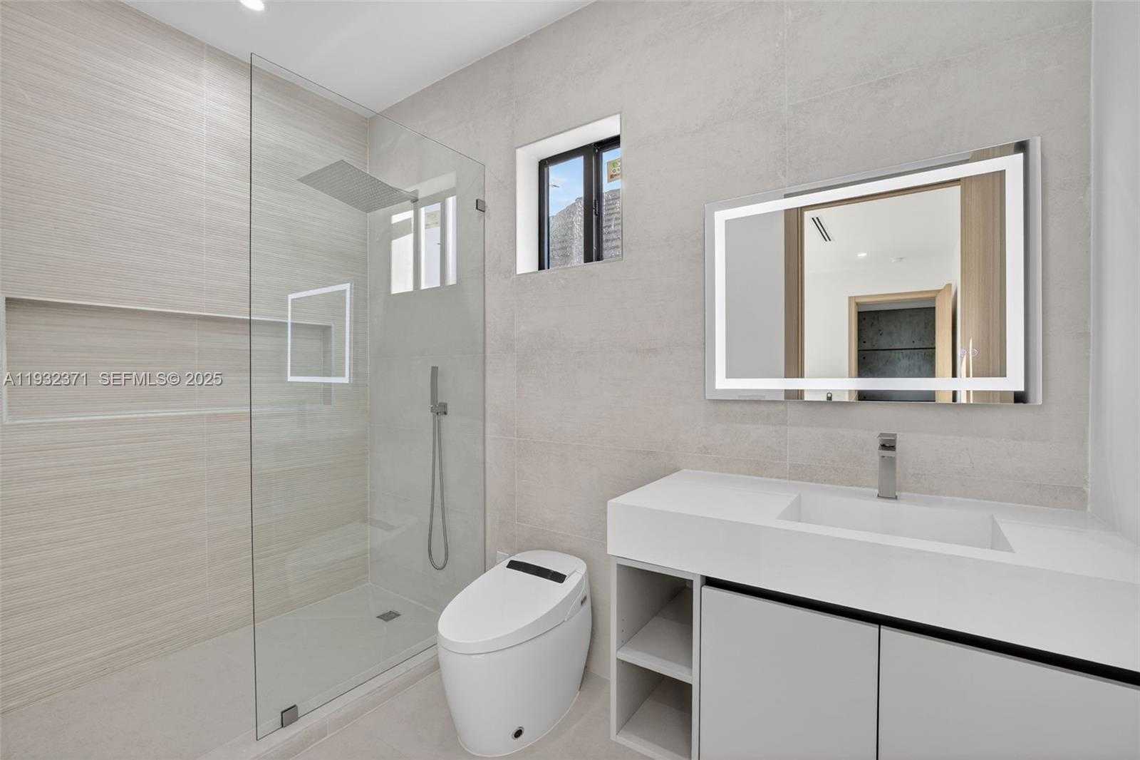 Small Image of 1013 SOUTH EAST 9TH ST, Fort Lauderdale Number 38