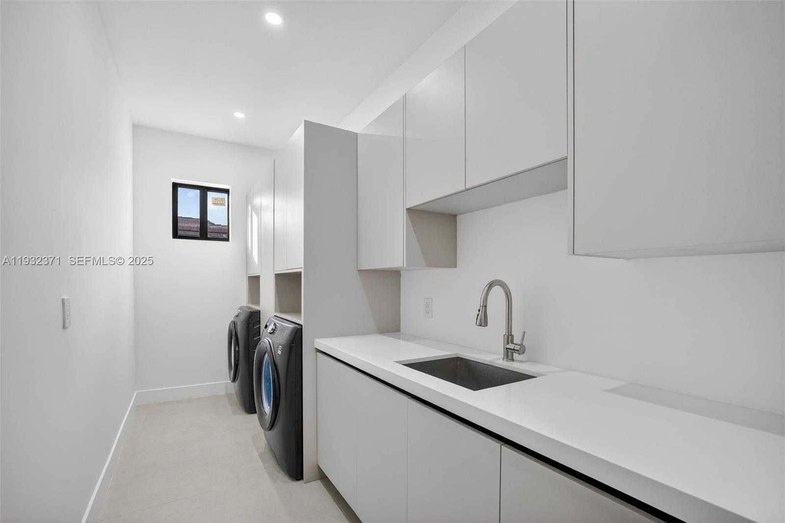 Small Image of 1013 SOUTH EAST 9TH ST, Fort Lauderdale Number 39