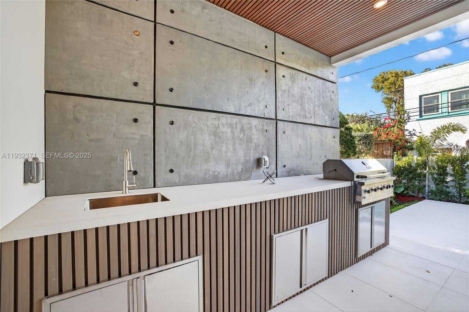 Small Image of 1013 SOUTH EAST 9TH ST, Fort Lauderdale Number 42