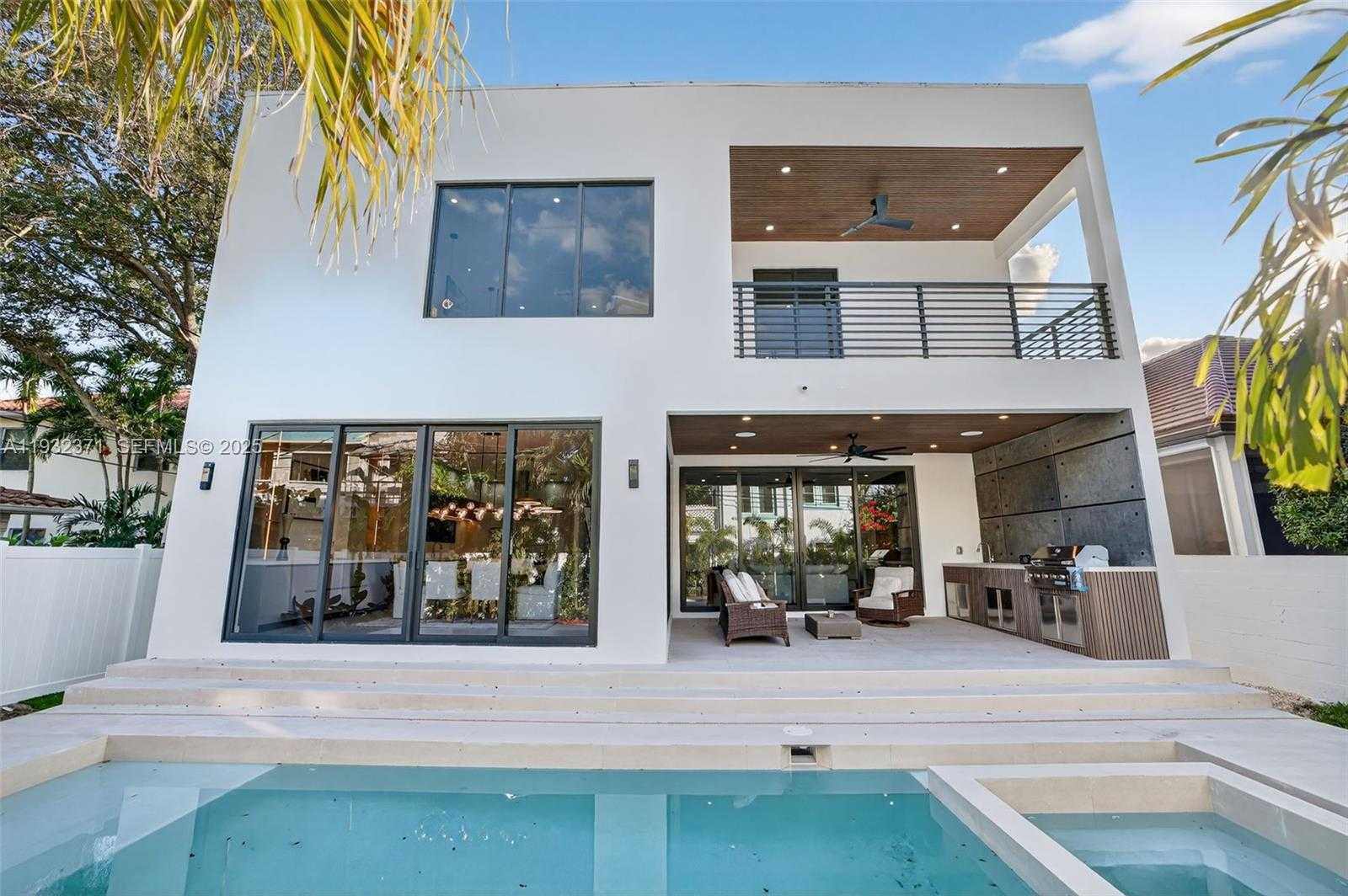 Small Image of 1013 SOUTH EAST 9TH ST, Fort Lauderdale Number 44