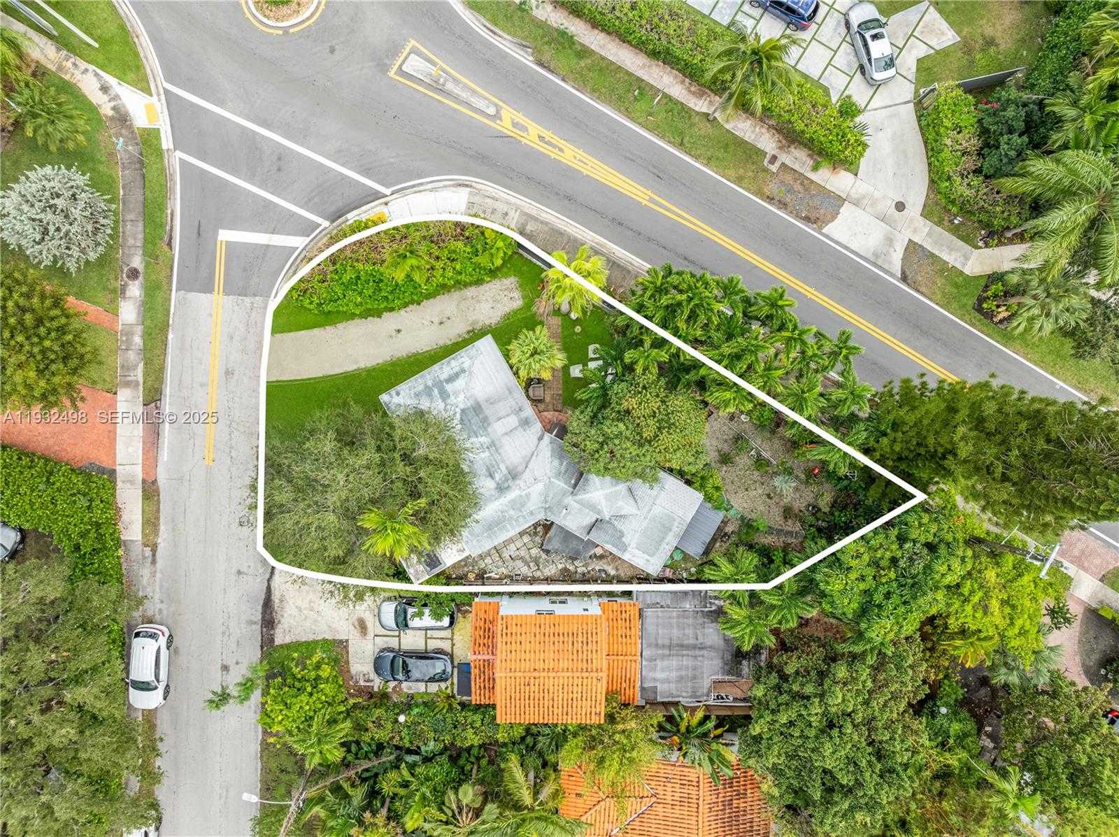 Small Image of 8634 NORTH EAST 10TH AVE, Miami Number 12