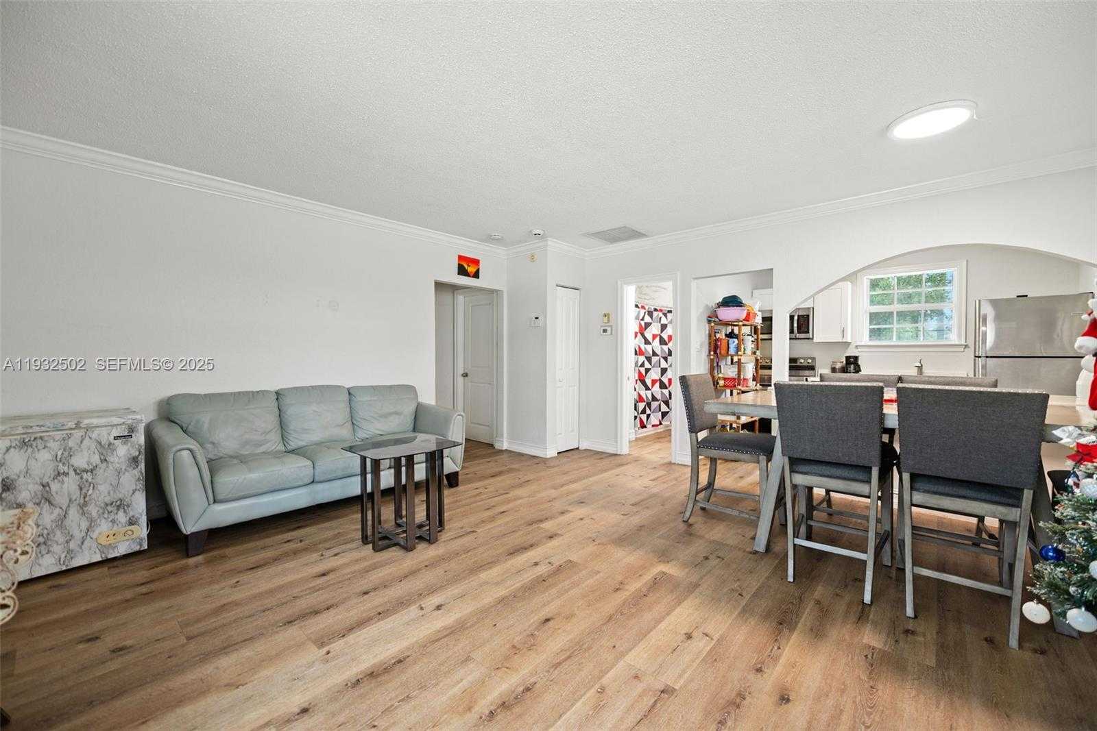 Small Image of 6894 3RD ST, Jupiter Number 11