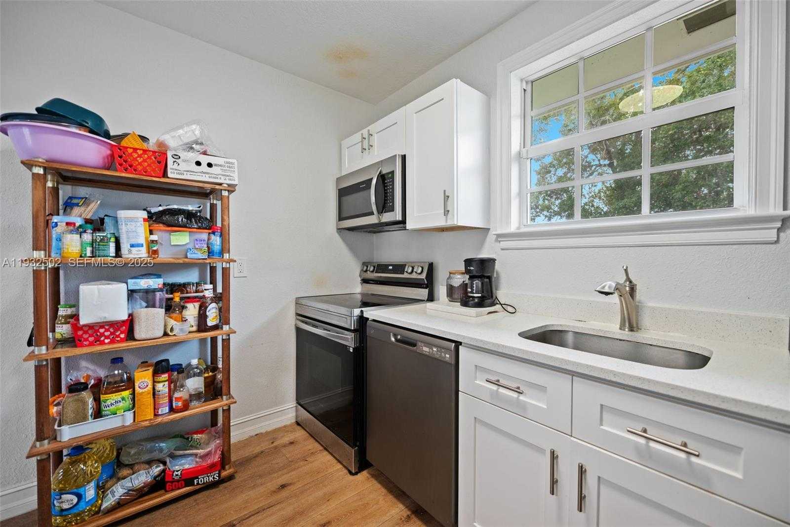 Small Image of 6894 3RD ST, Jupiter Number 16