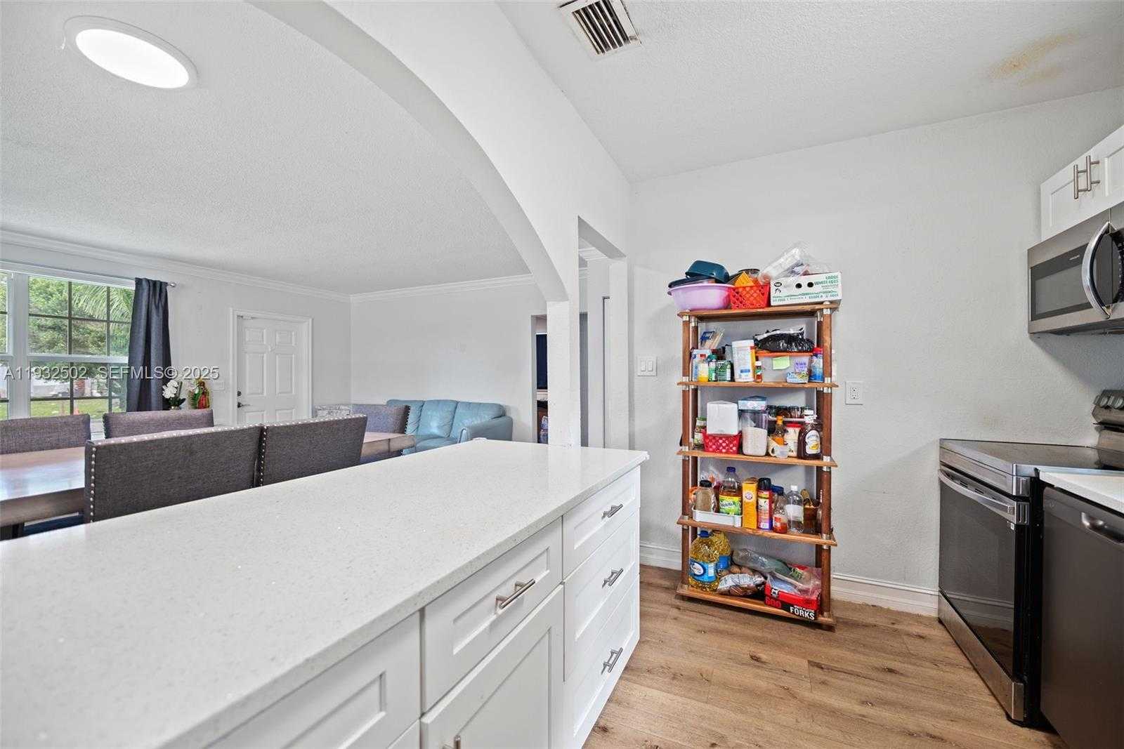 Small Image of 6894 3RD ST, Jupiter Number 18