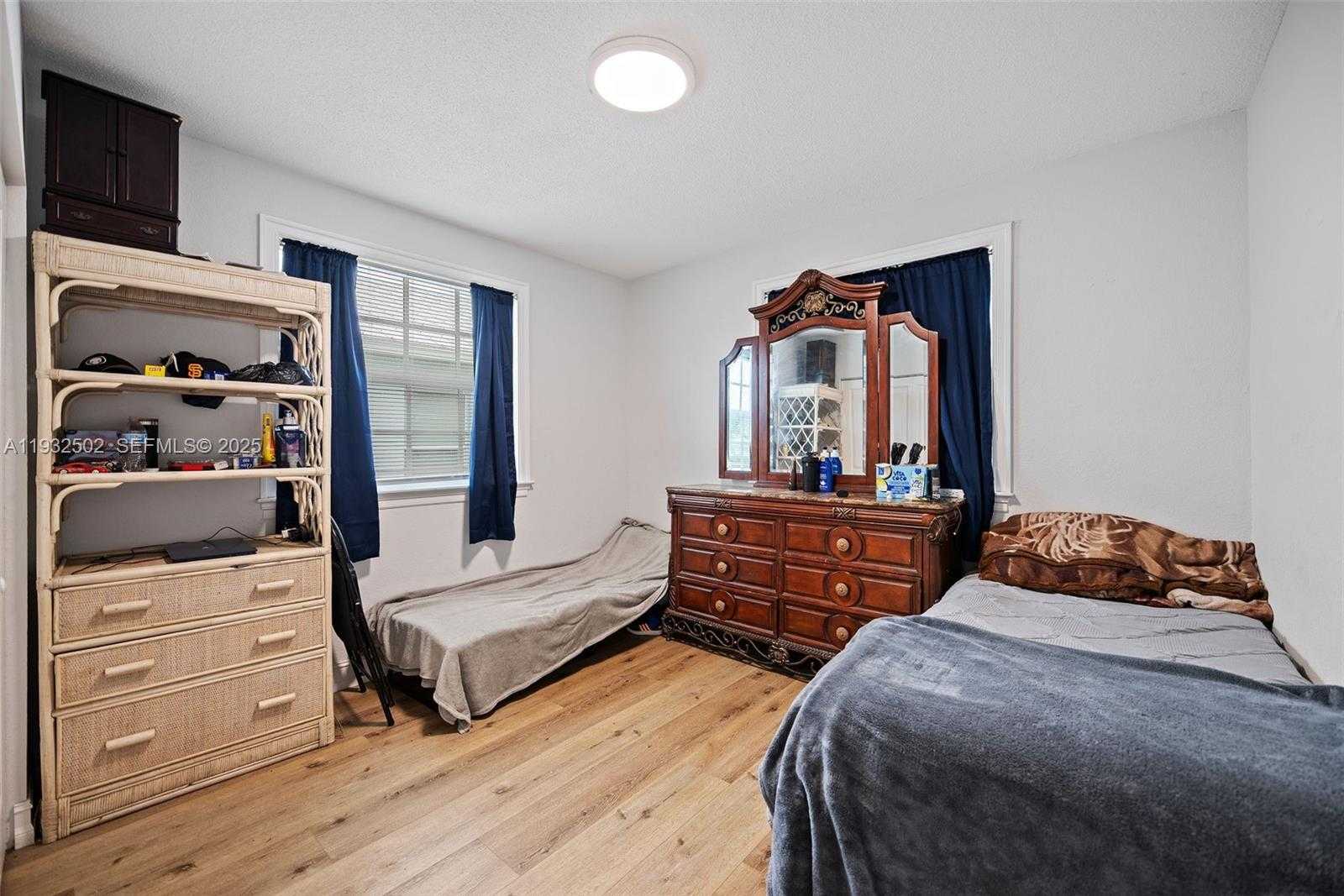 Small Image of 6894 3RD ST, Jupiter Number 21