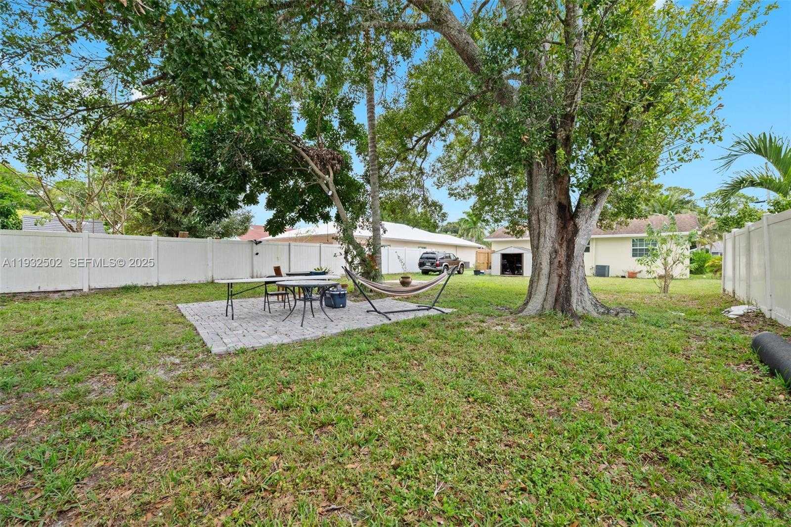 Small Image of 6894 3RD ST, Jupiter Number 27