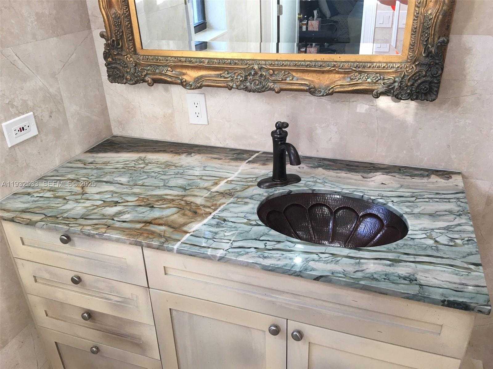 Small Image of 4575 POST AVE, Miami Beach Number 26