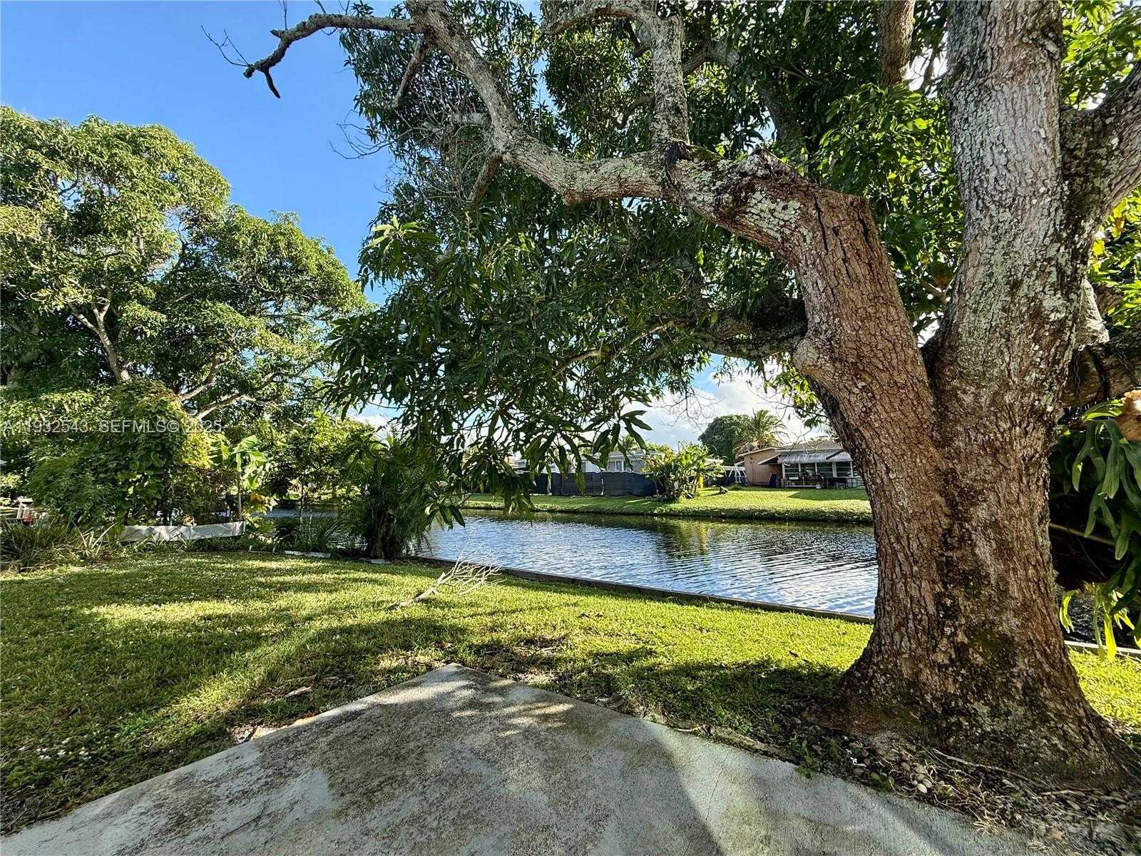 Small Image of 5030 NORTH WEST 42ND ST, Lauderdale Lakes Number 22