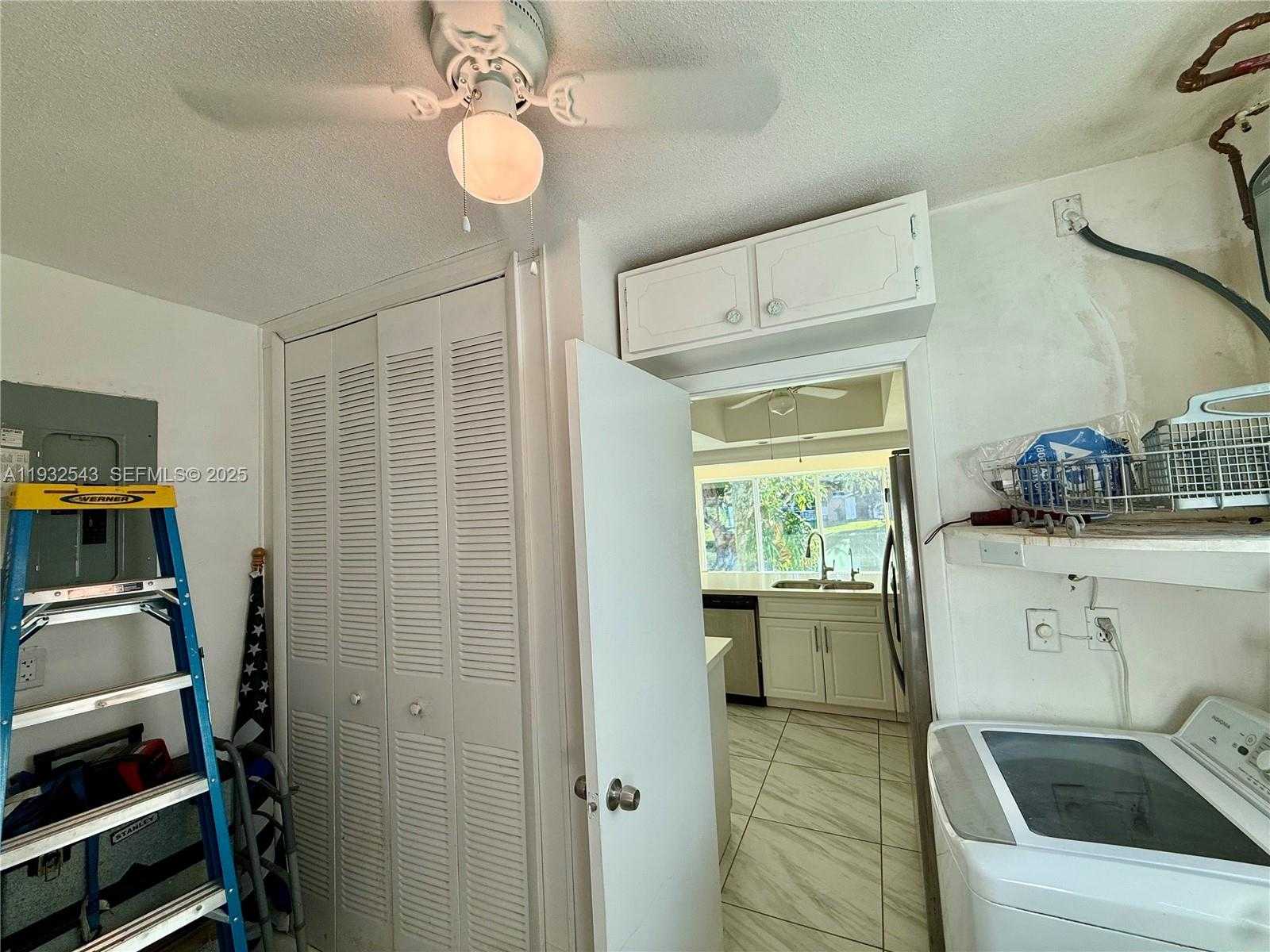 Small Image of 5030 NORTH WEST 42ND ST, Lauderdale Lakes Number 29