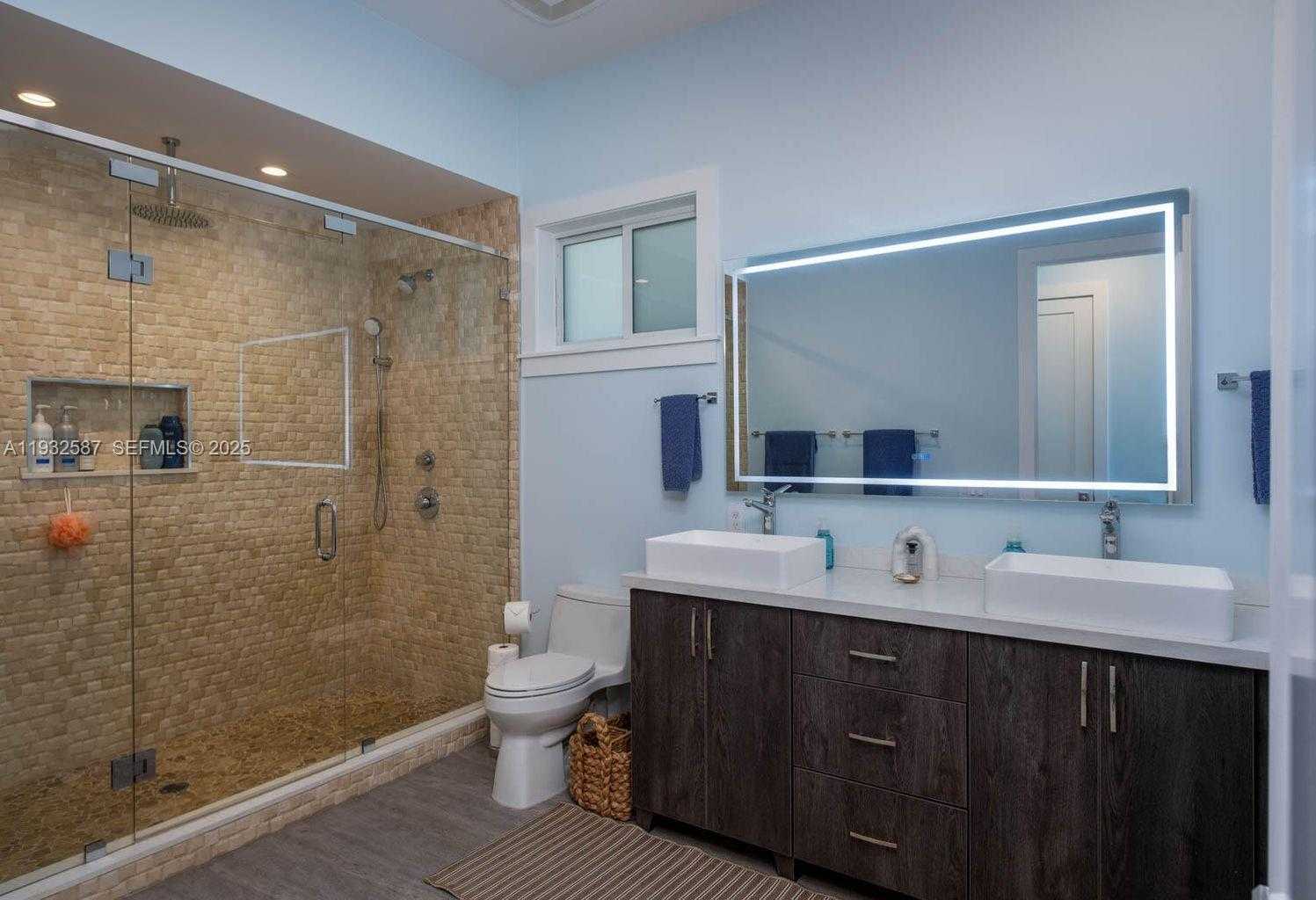 Small Image of 108 SUNRISE DR, Marathon Number 23