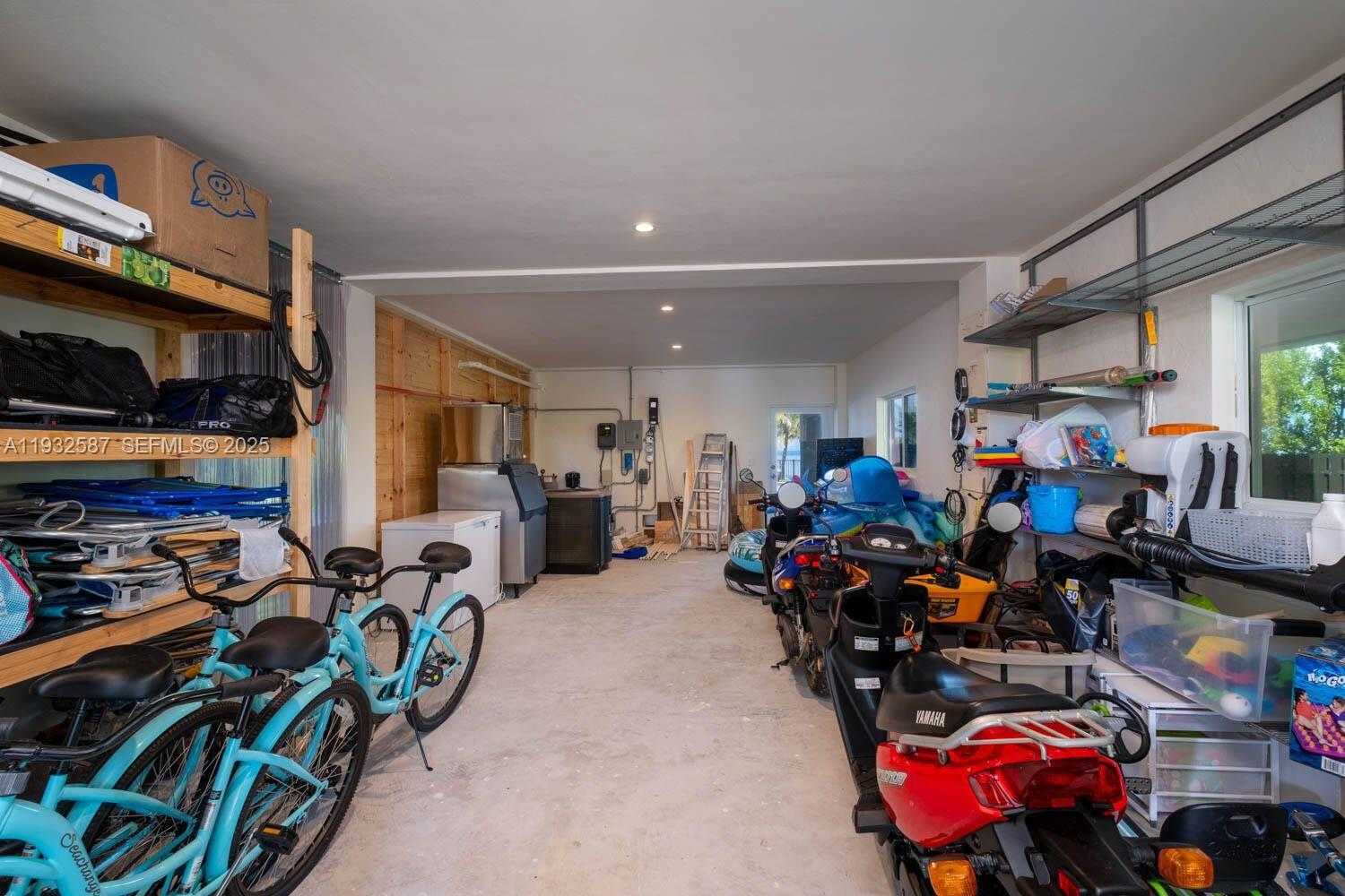 Small Image of 108 SUNRISE DR, Marathon Number 35