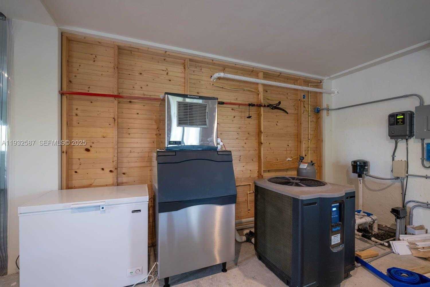 Small Image of 108 SUNRISE DR, Marathon Number 36